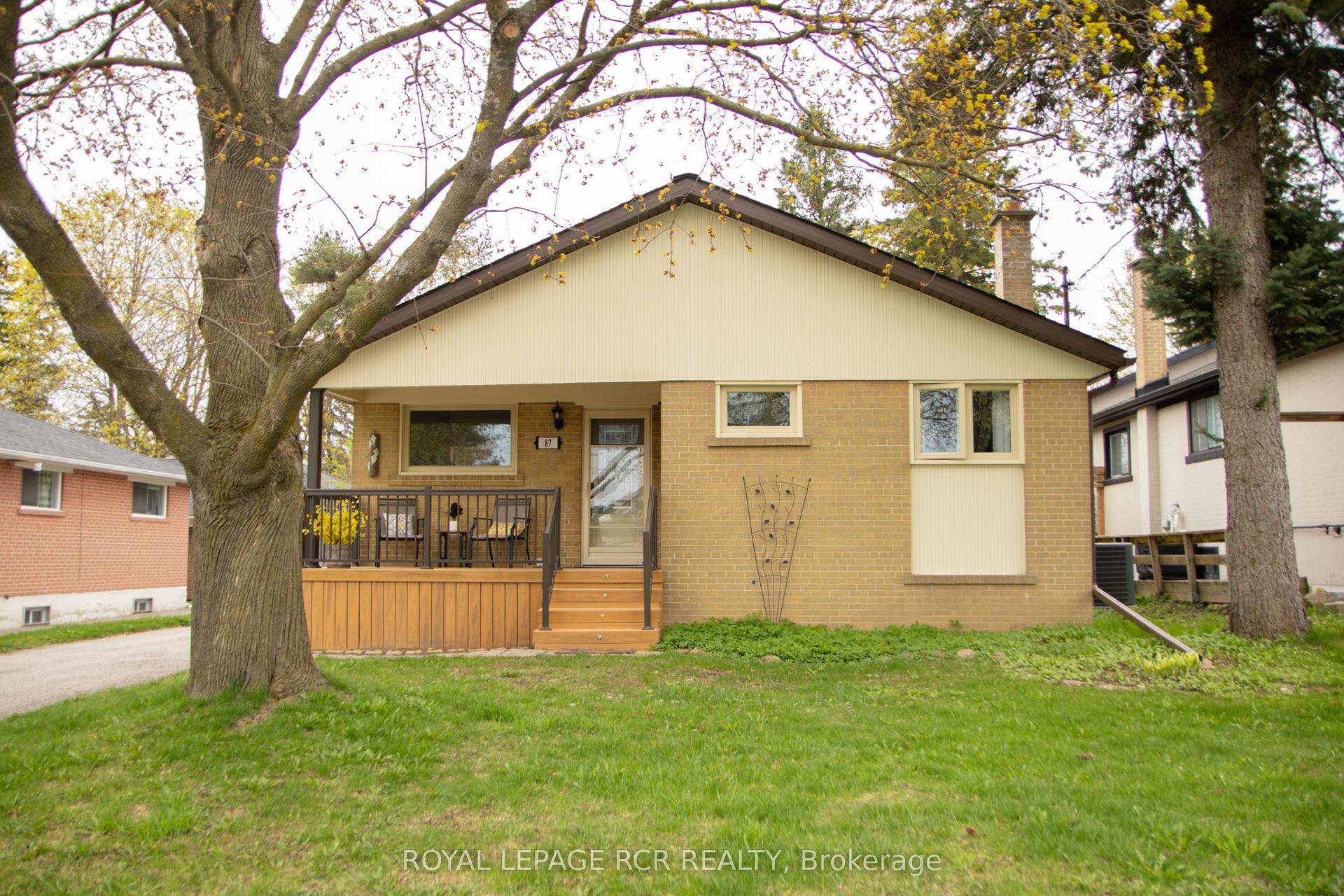 87 Richardson Drive — photo 1