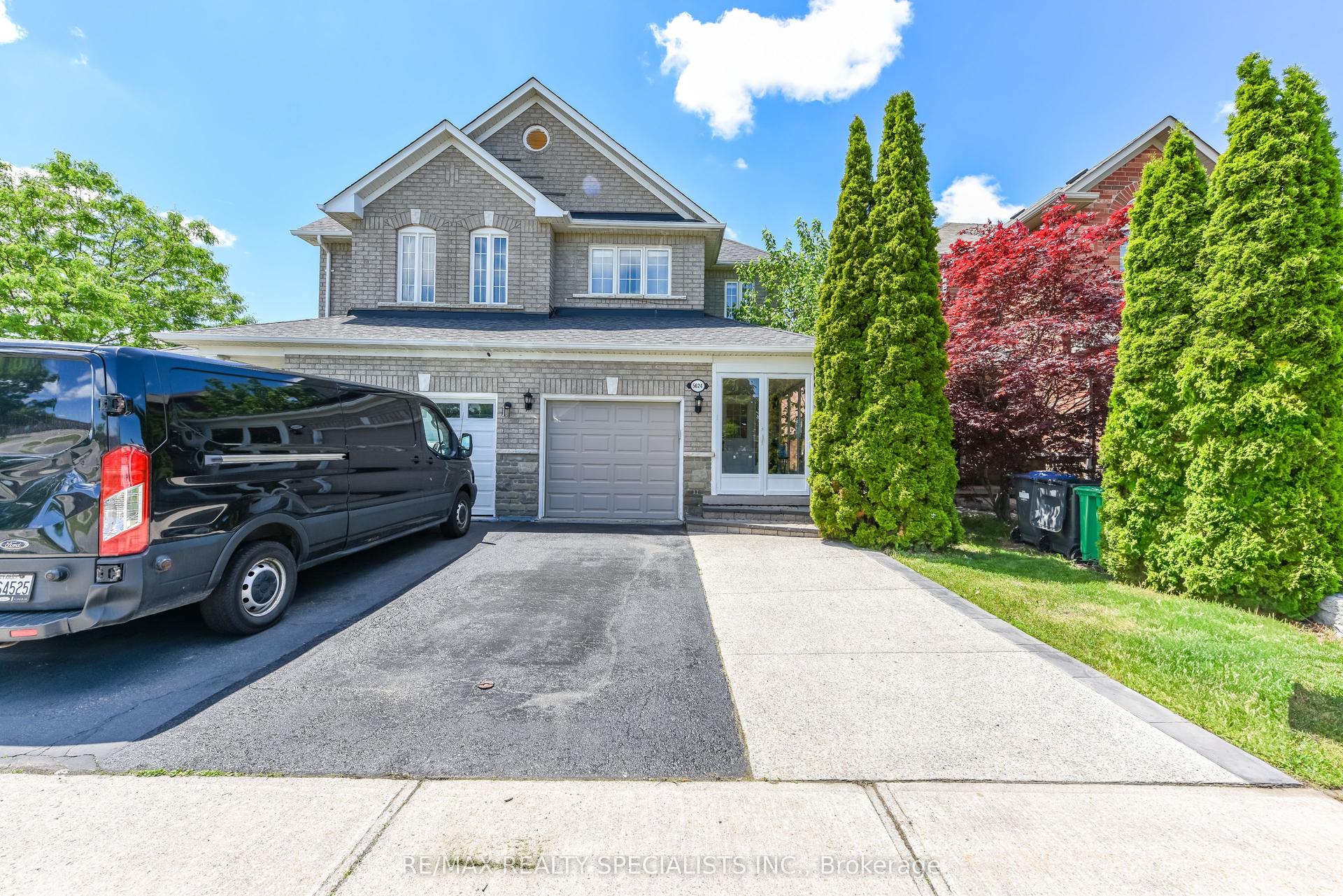 5624 Freshwater Drive, Mississauga — Semi-Detached for sale, photo 1