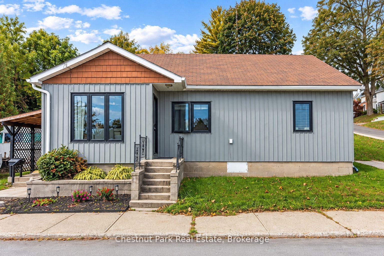 2096 3rd Avenue W, Owen Sound — Detached for sale, photo 1