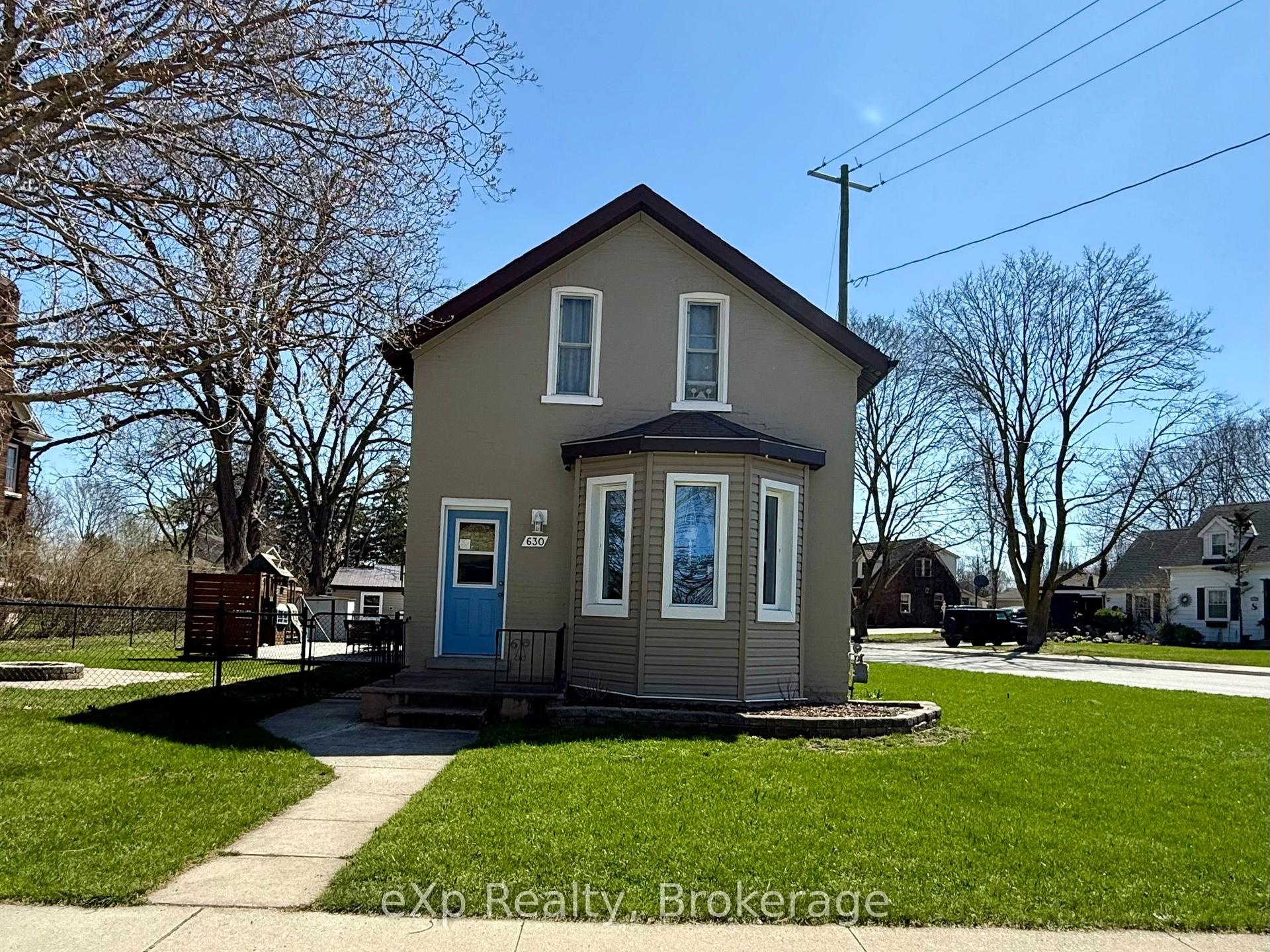 630 GIBSON Street — photo 1