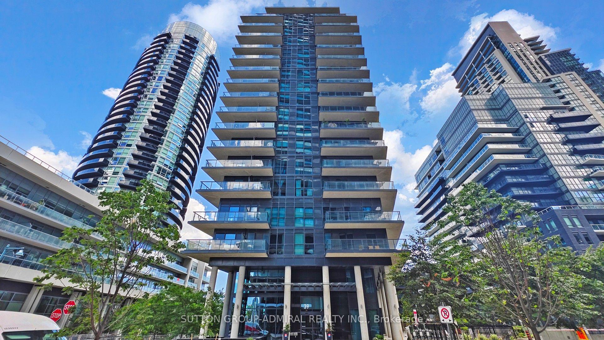 39 Annie Craig Drive Th 104 #Th 104, Toronto — Condo Town for sale, photo 1