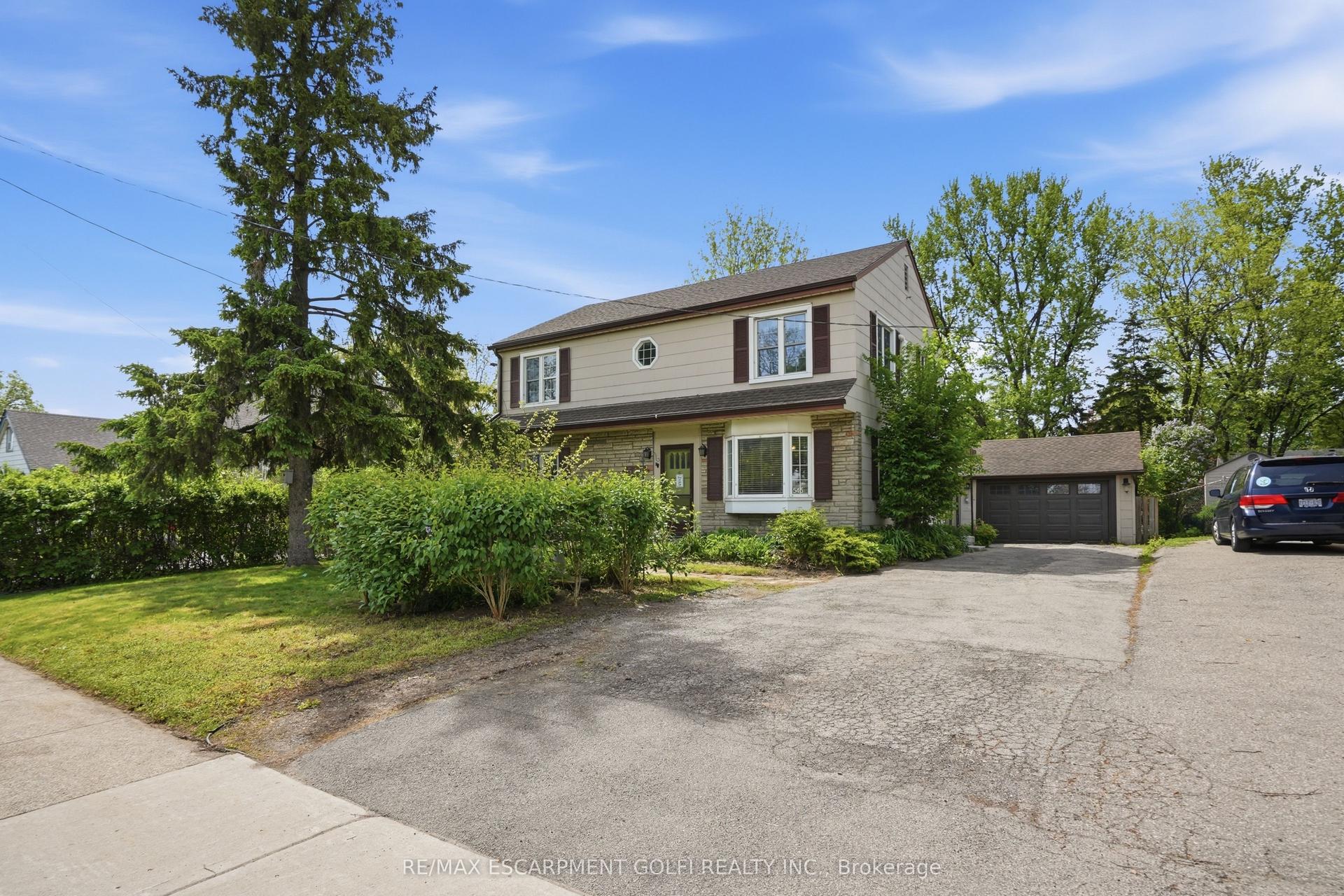 545 Mohawk Road W, Hamilton — Detached for sale, photo 1