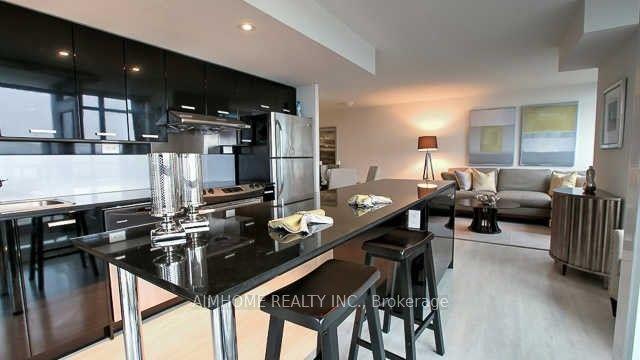 19 Singer Court 921 #921 — photo 1