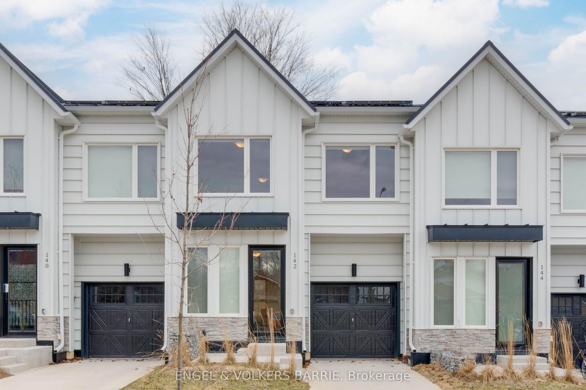 142 Athabaska Road, Barrie — Townhouse for sale, photo 1