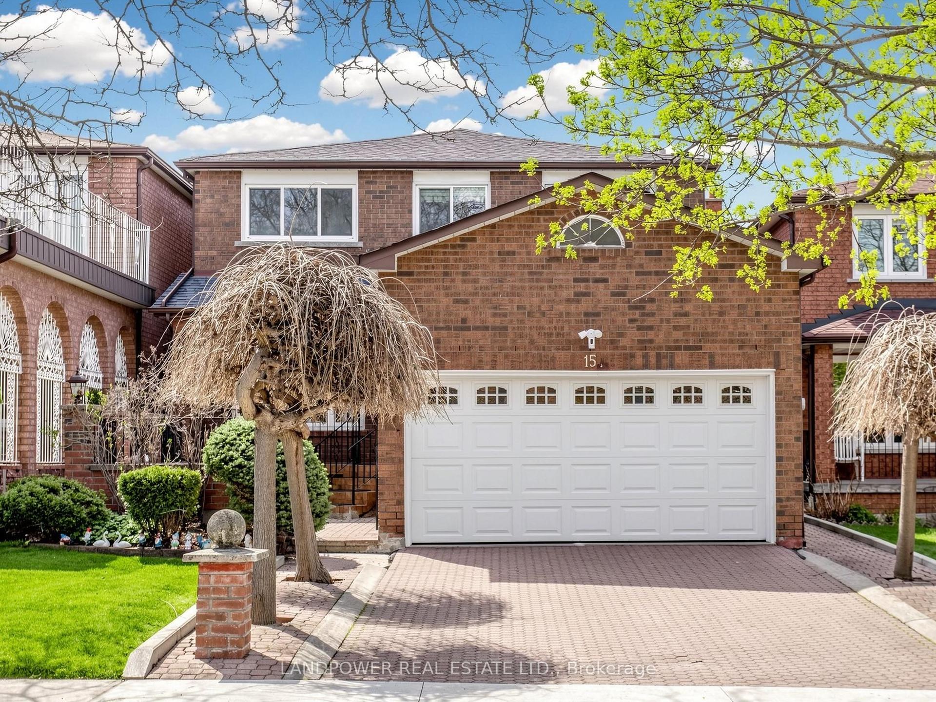 15 Coverdale Crescent — photo 1