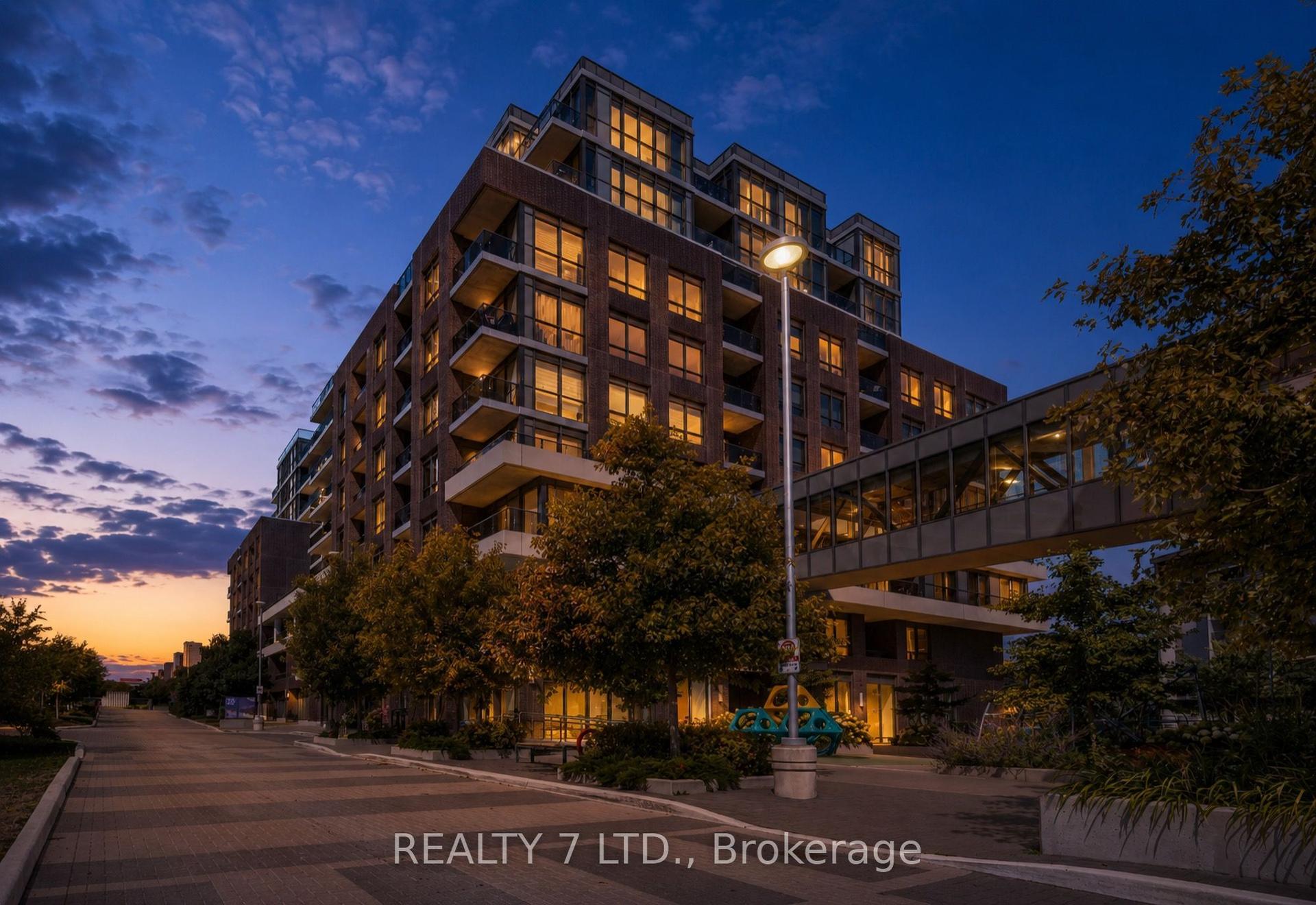 26 Gibbs Road 1033 #1033, Toronto — Condo for sale, photo 1