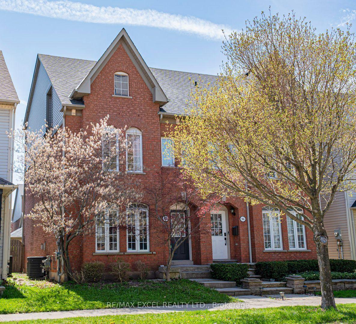 98 Georgian Drive — photo 1