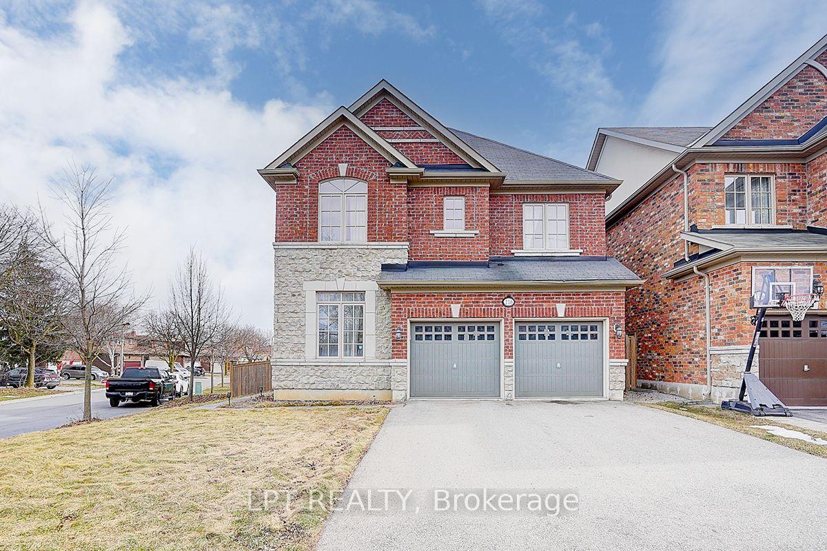 116 Dunlop Street, Richmond Hill — Detached for sale, photo 1