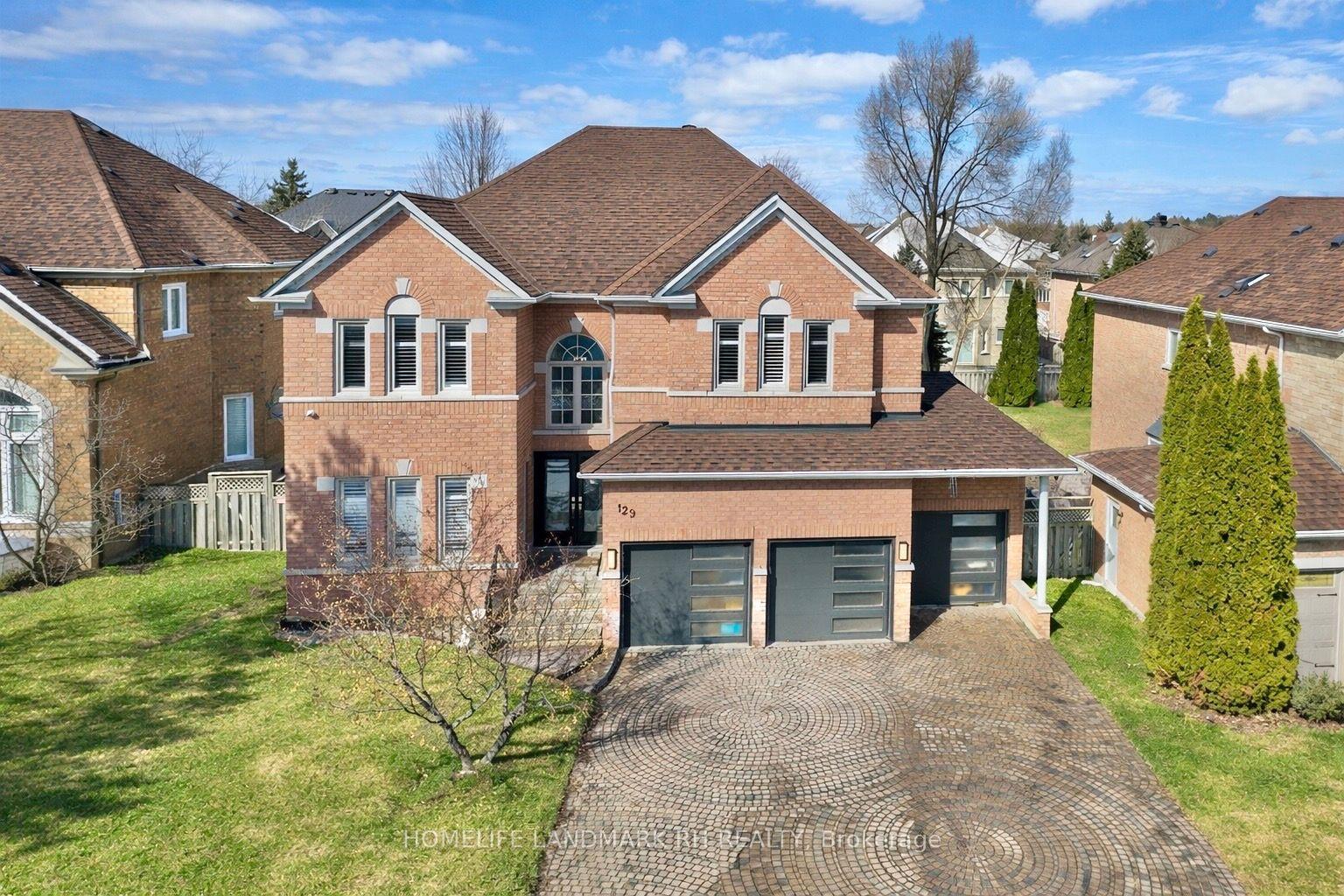 129 Golden Tulip Crescent — photo 1