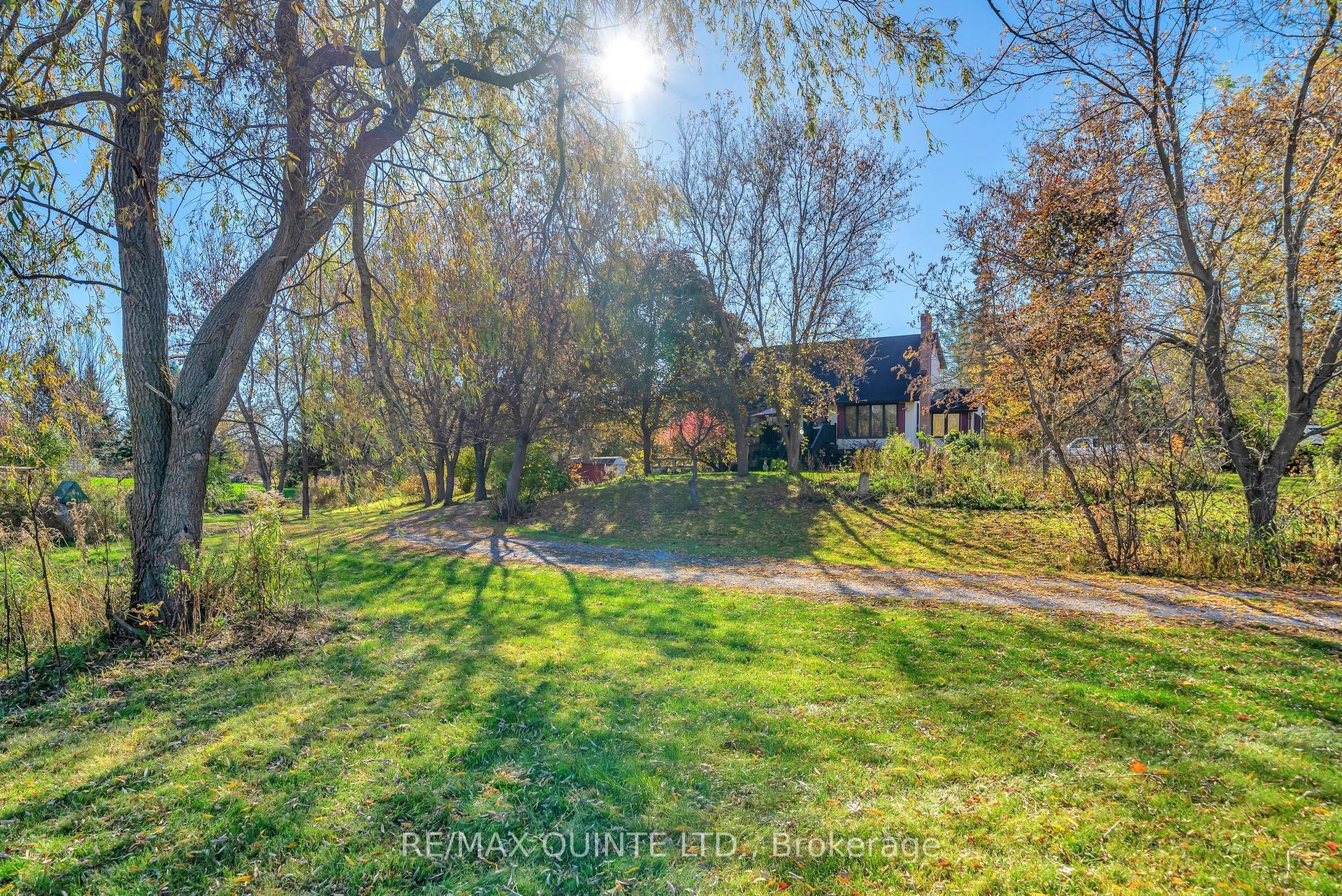 144 Wellington Street — photo 1