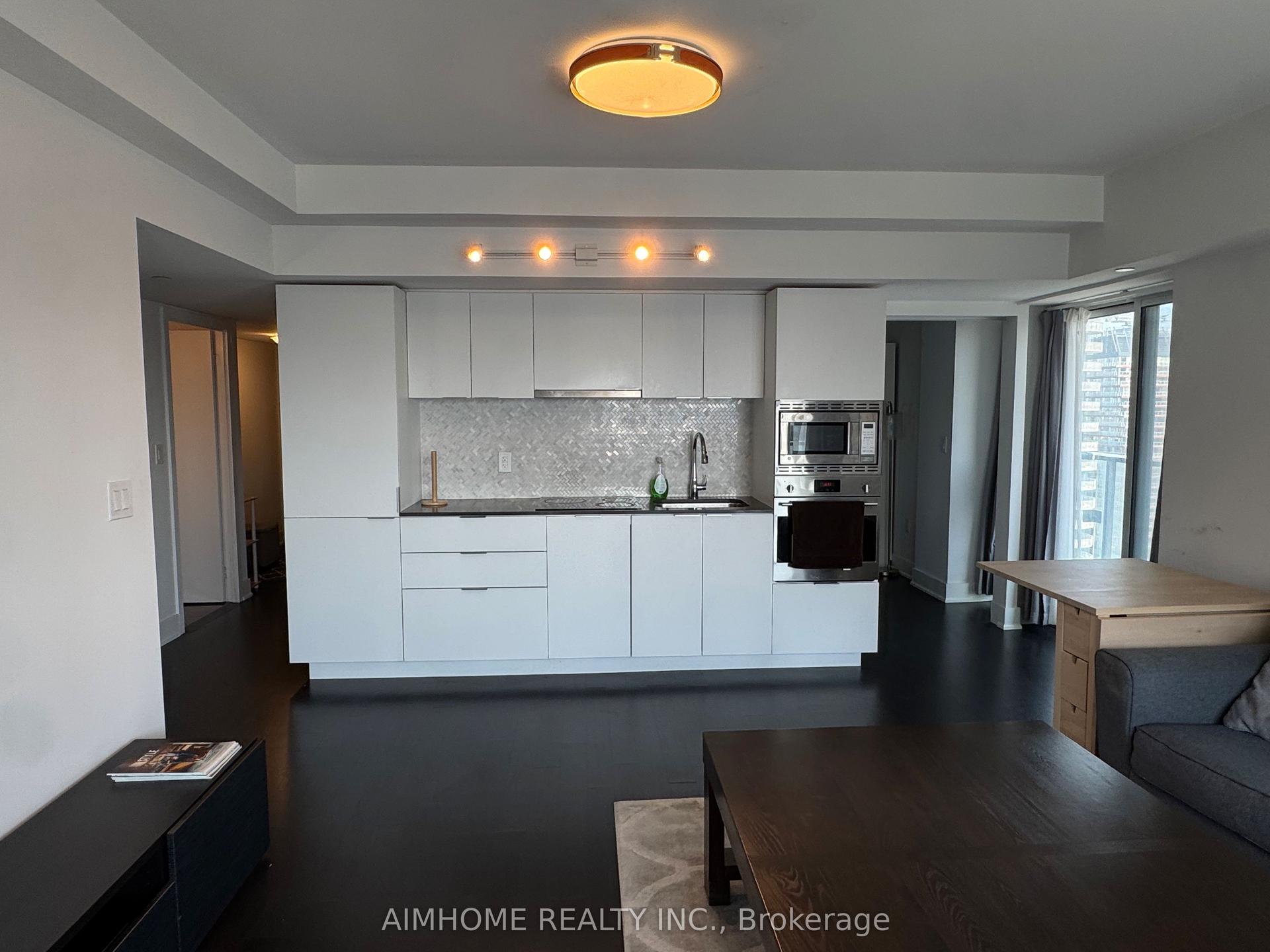 955 Bay Street 2107 #2107, Toronto — Condo for lease, photo 1