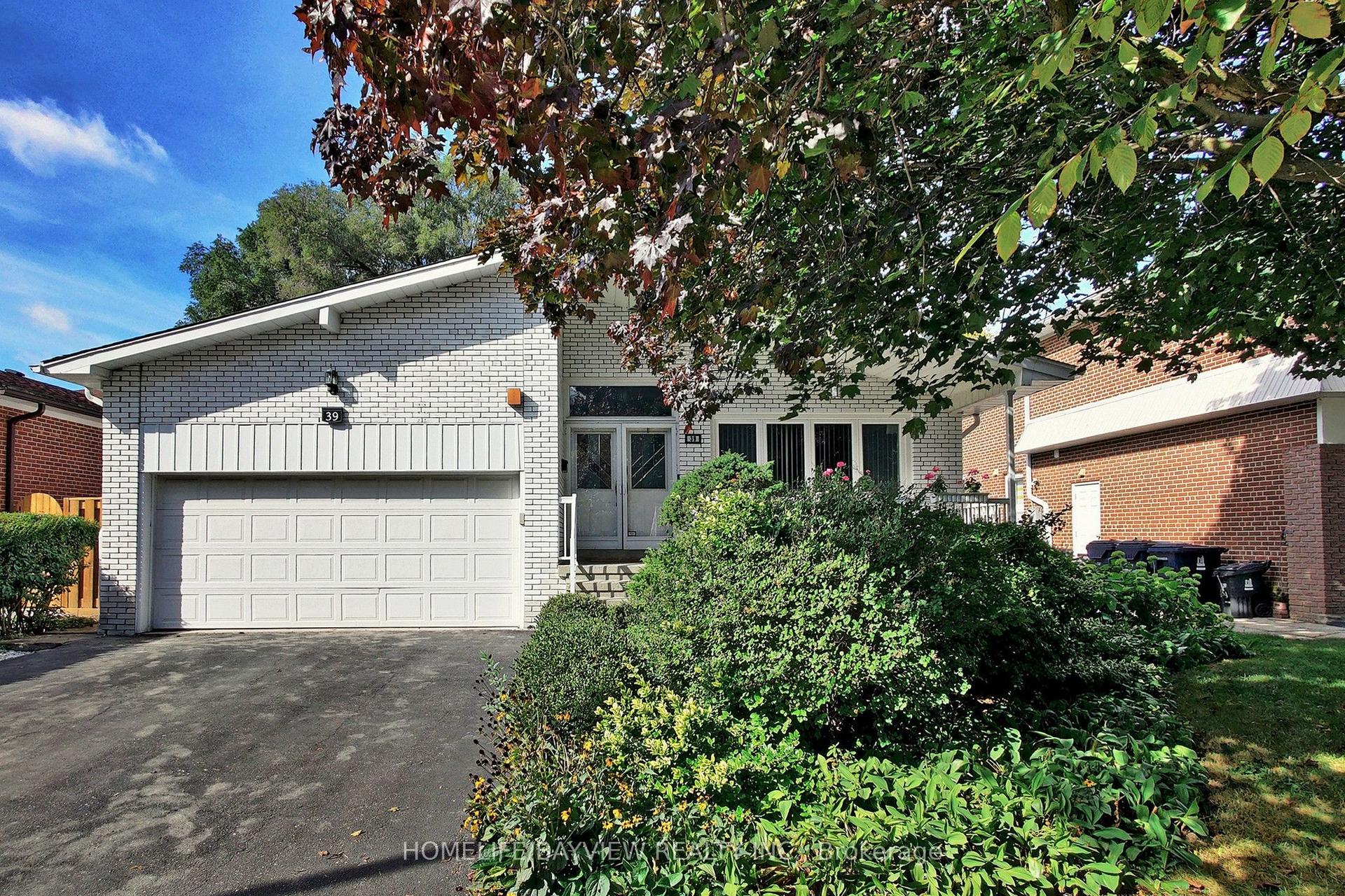 39 Shenstone(Basement) Road, Toronto — Detached for lease, photo 1