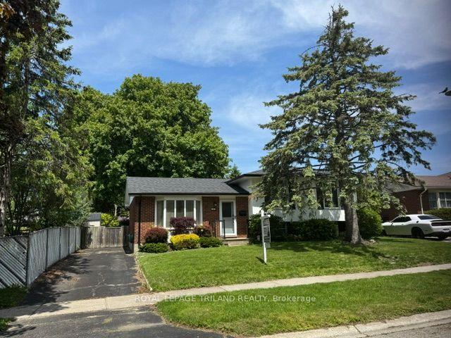 85 Mctaggart Crescent — photo 1
