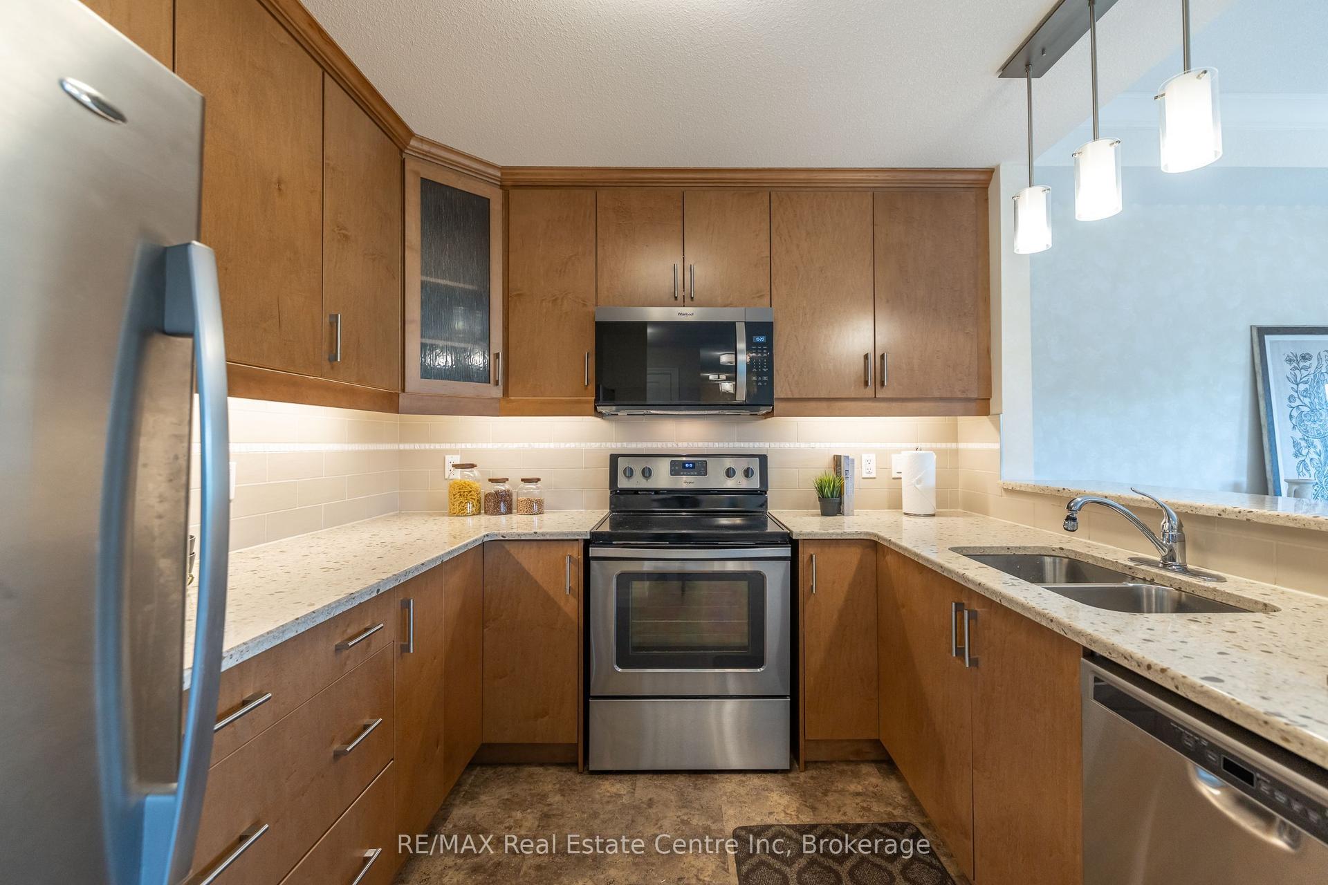 23 Stumpf Street 310 #310 — photo 1