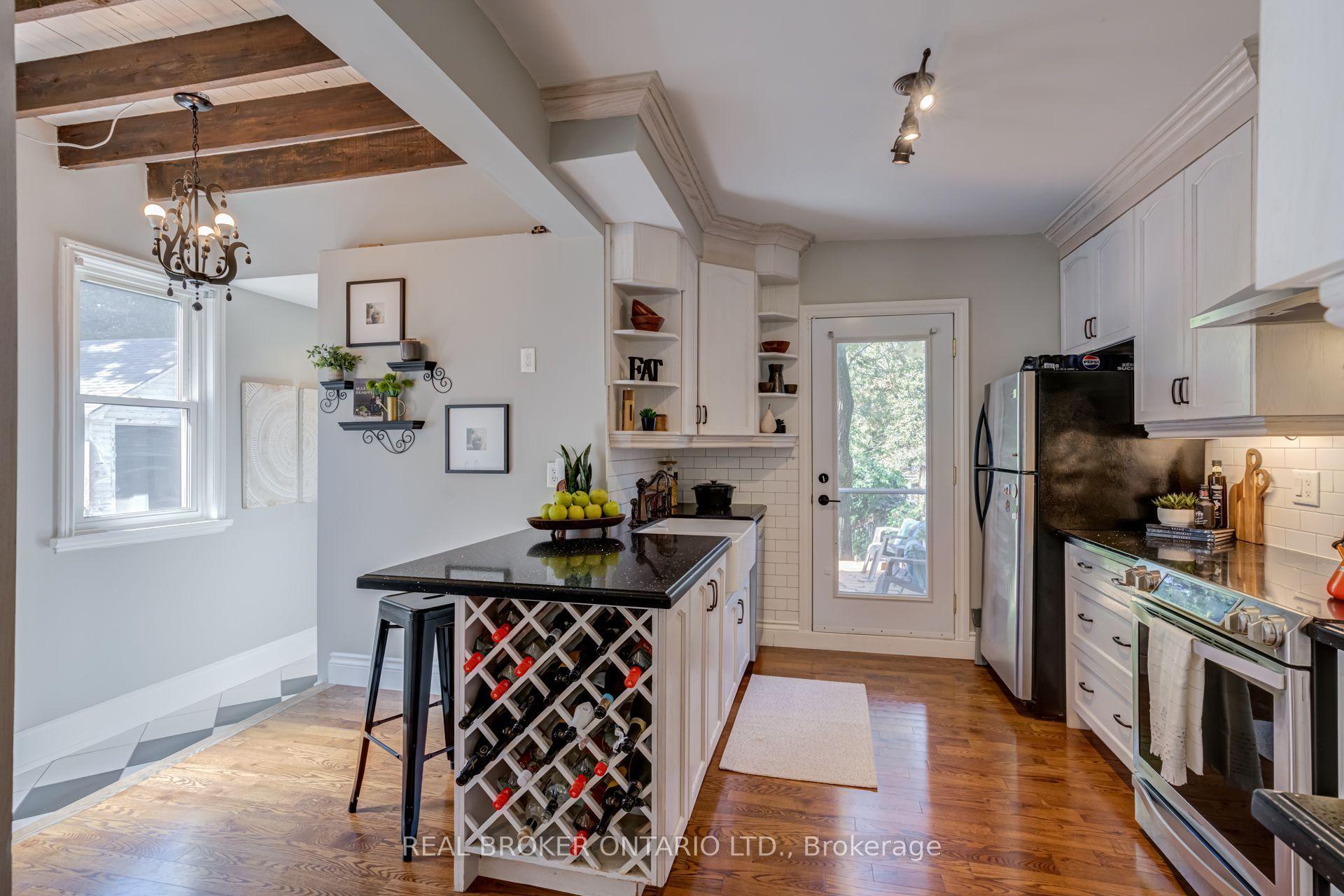 30 Elizabeth Street S, Richmond Hill — Semi-Detached for sale, photo 1