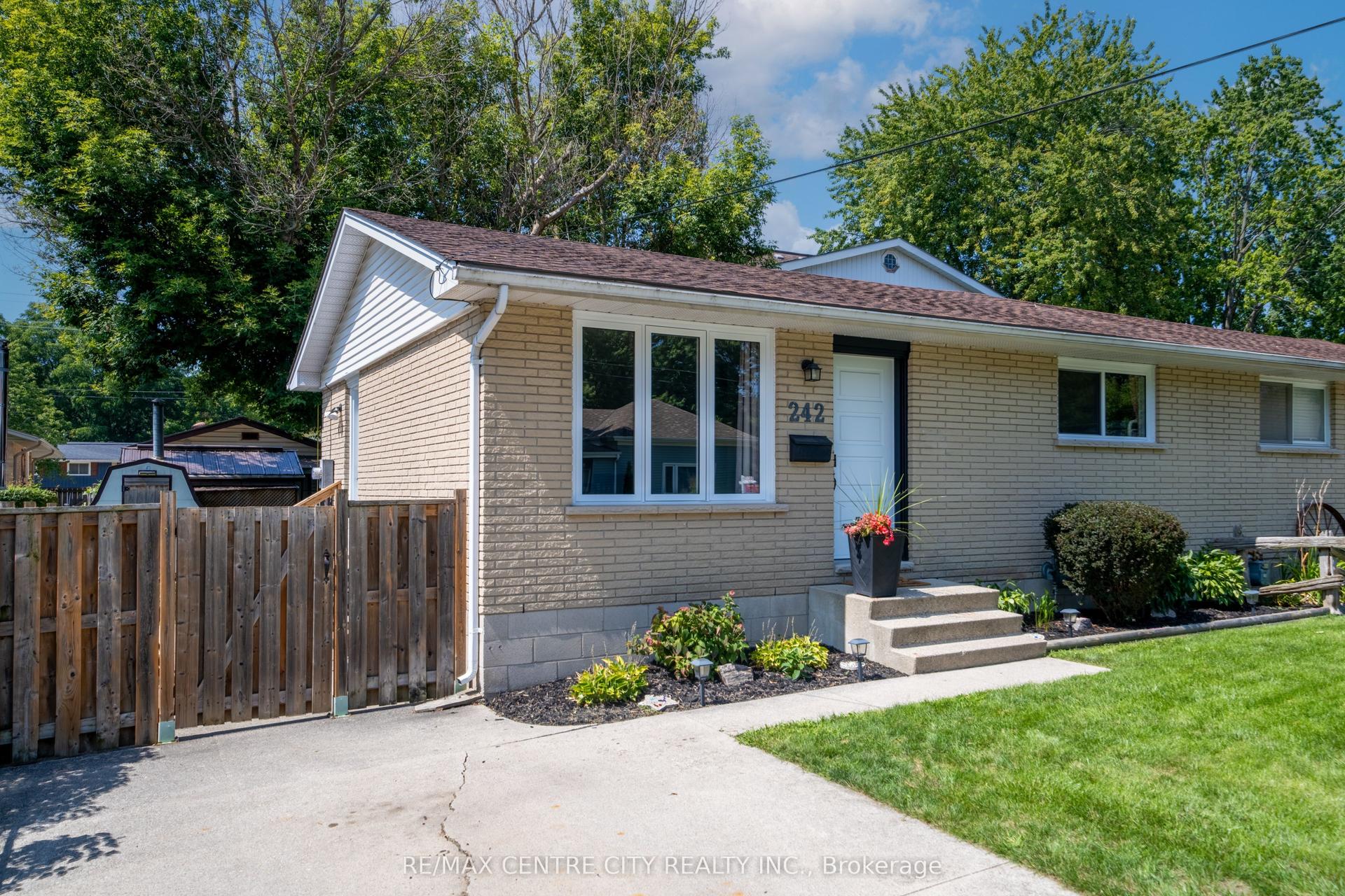 242 Rapley Street, Strathroy-Caradoc — Semi-Detached for sale, photo 1