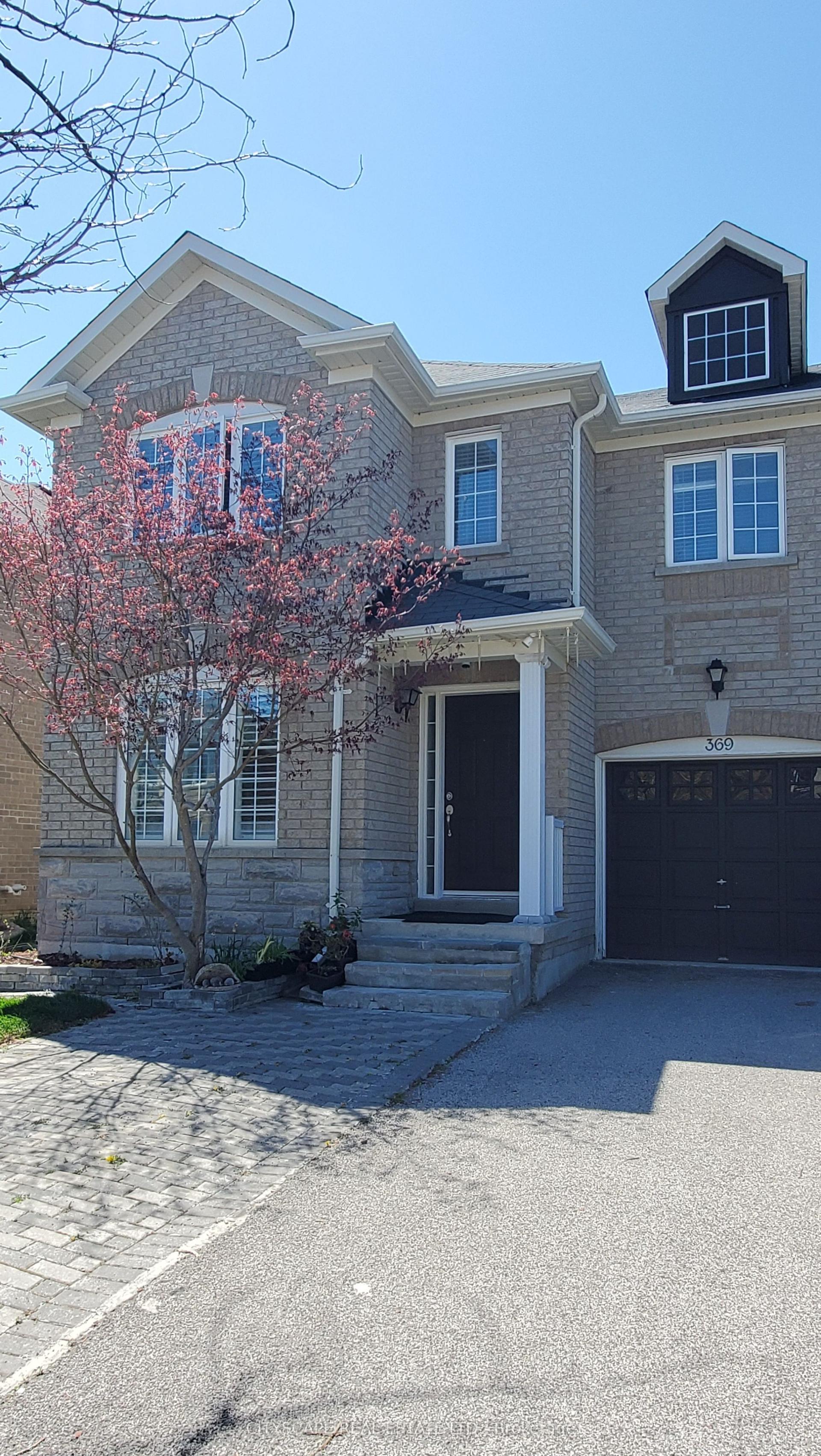 369 Kwapis Boulevard, Newmarket — Semi-Detached for sale, photo 1