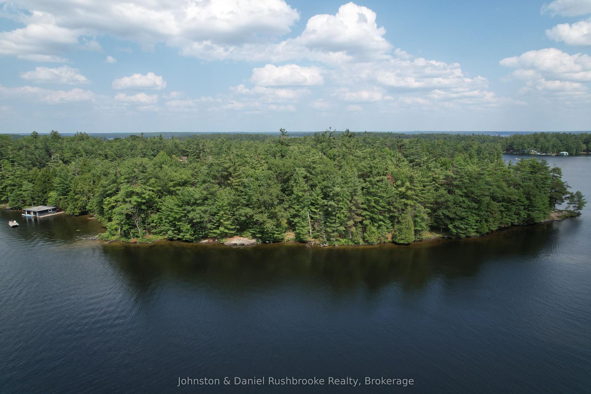 2 Island 24LM (Denison) N/A — photo 1