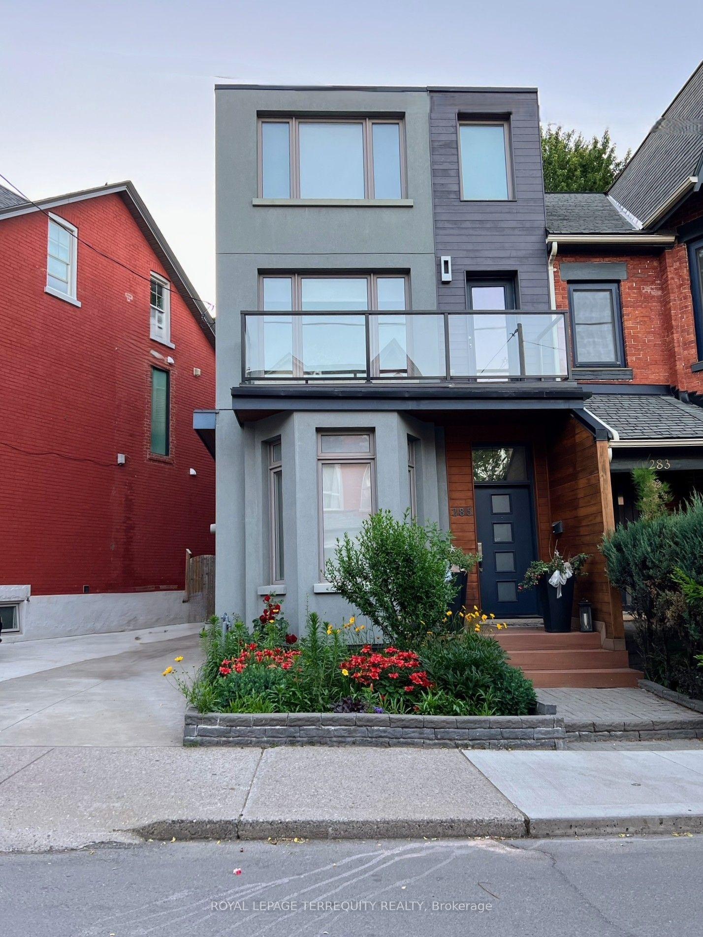 285 Lisgar Street — photo 1