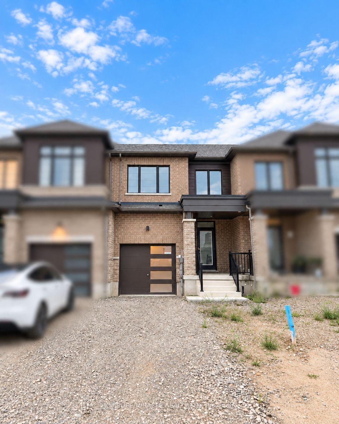 30 International Drive, Haldimand — Townhouse for lease, photo 1