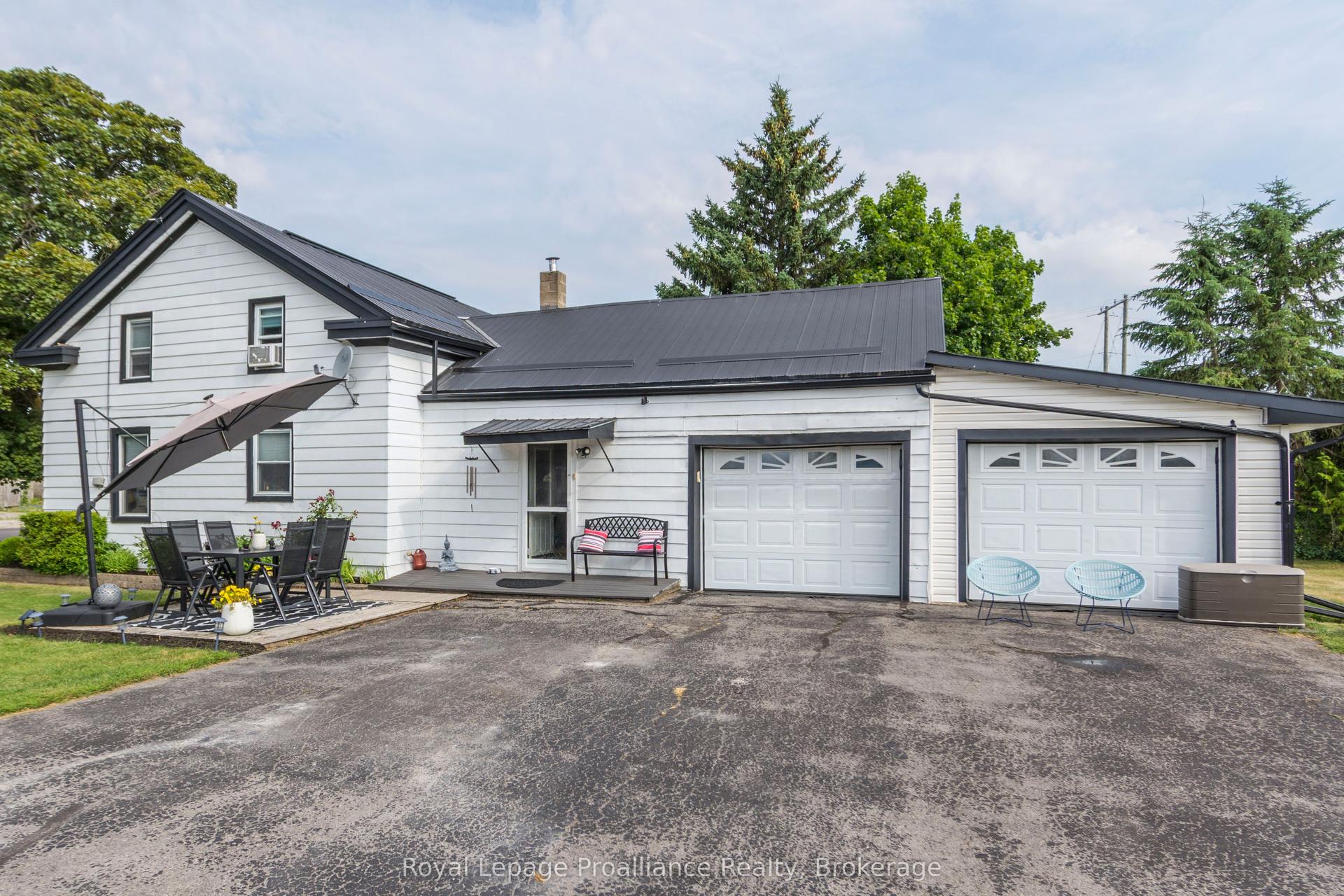 113 South Trent Street — photo 1