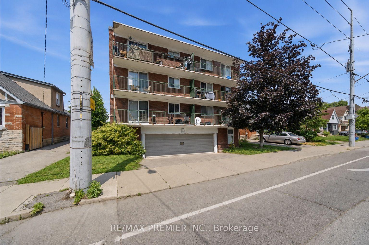 214 Wentworth Street S, Hamilton — Multiplex for sale, photo 1