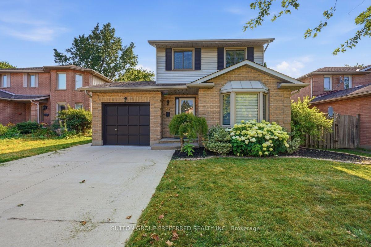 227 Edmunds Place, London South — Detached for sale, photo 1