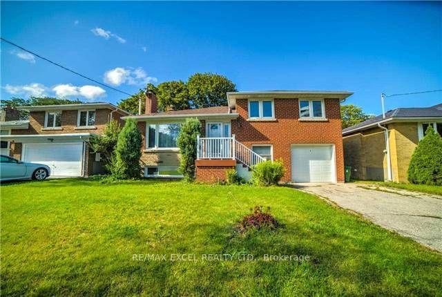 54 Bowerbank Drive, Toronto — Detached for lease, photo 1