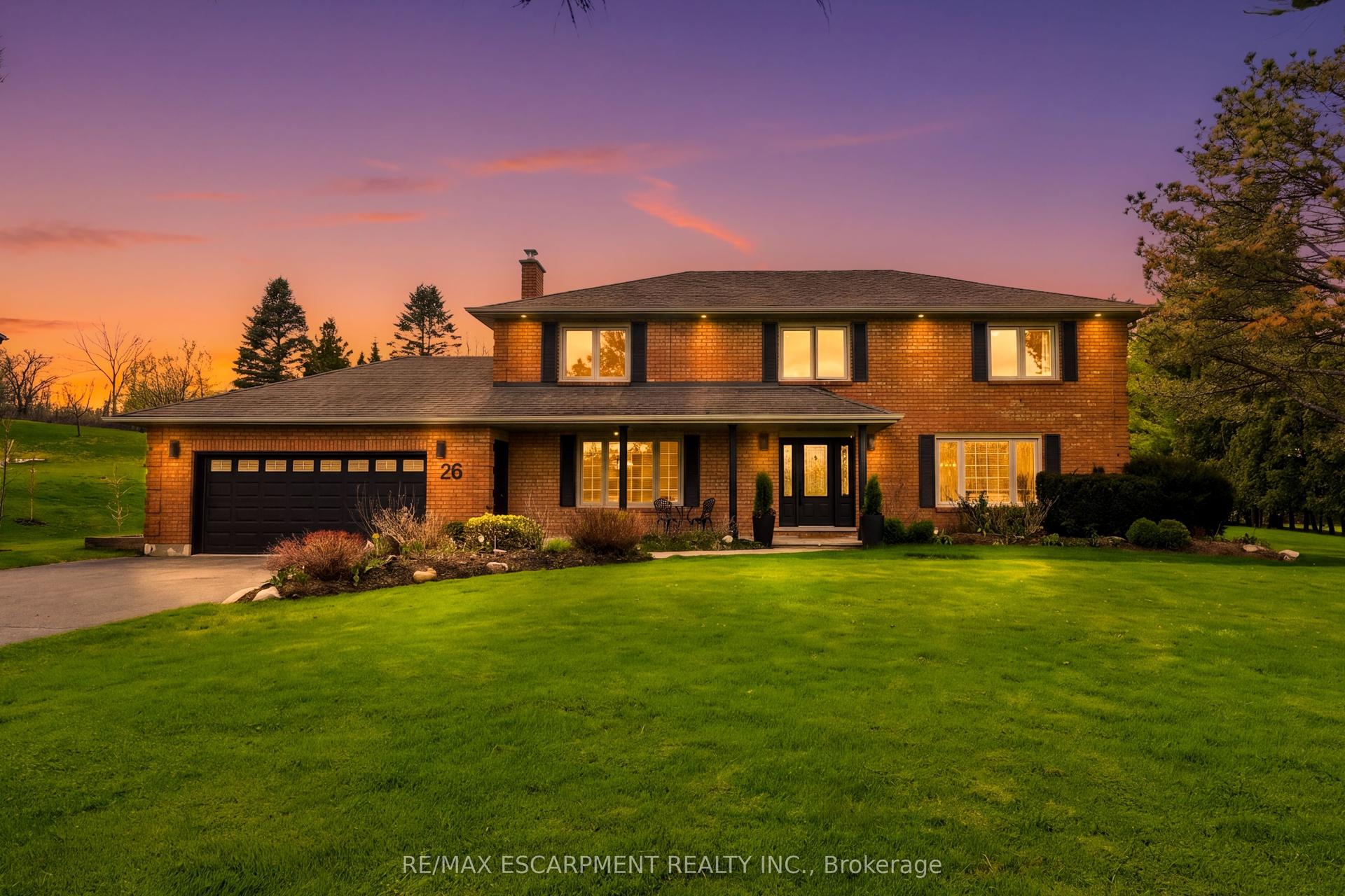 26 Weneil Drive — photo 1