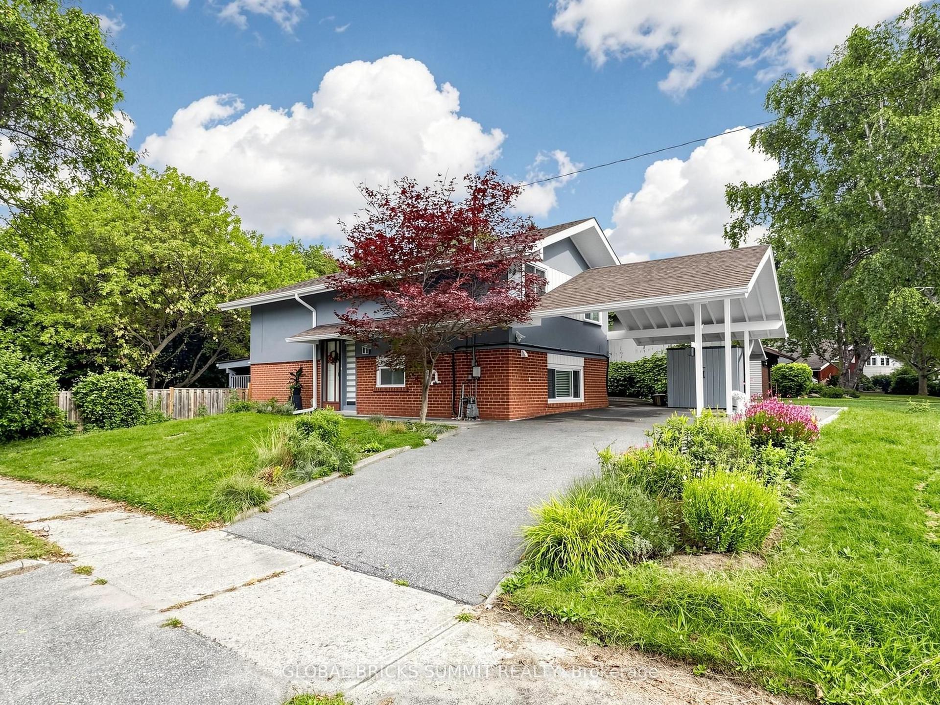 17 Amboy Road, Toronto — Detached for sale, photo 1