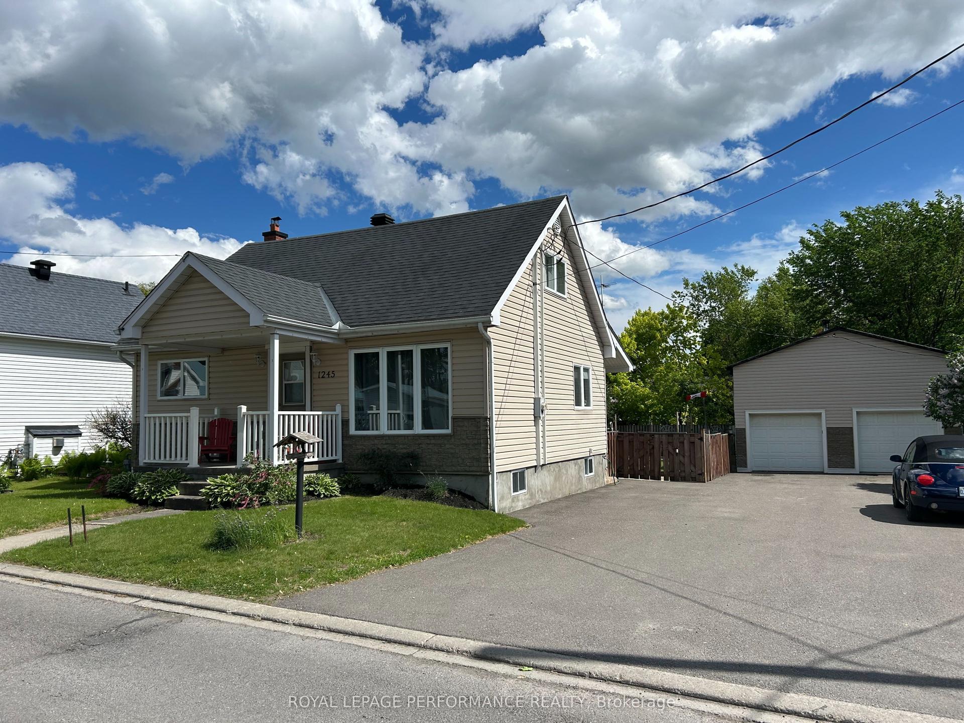 1245 S Alma Street — photo 1