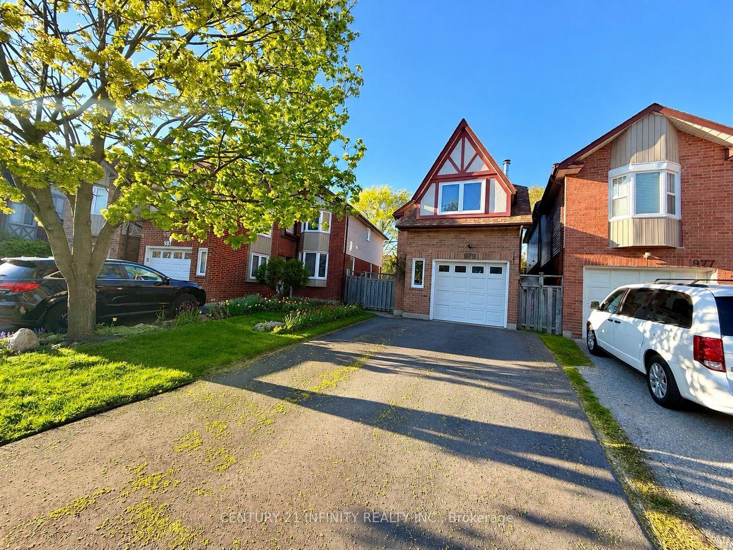 979 Redbird Crescent BSMT #BSMT — photo 1