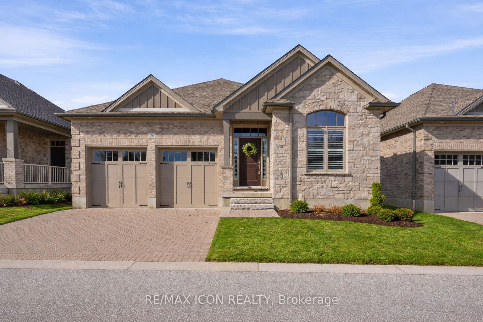 725 Eagletrace Drive — photo 1