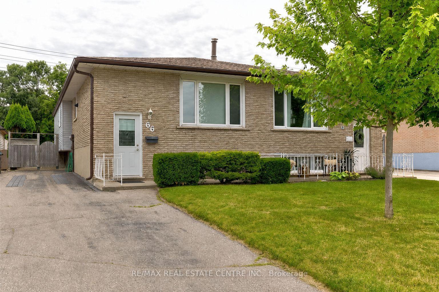 66 Bakersfield Drive, Cambridge — Semi-Detached for lease, photo 1