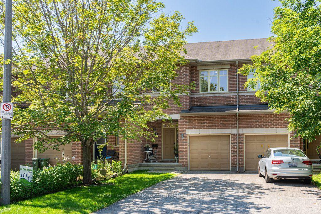 216 Badgeley Avenue, Kanata — Townhouse for sale, photo 1