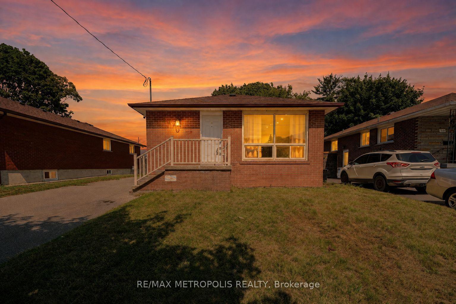 235 Waverly Street S, Oshawa — Detached for sale, photo 1
