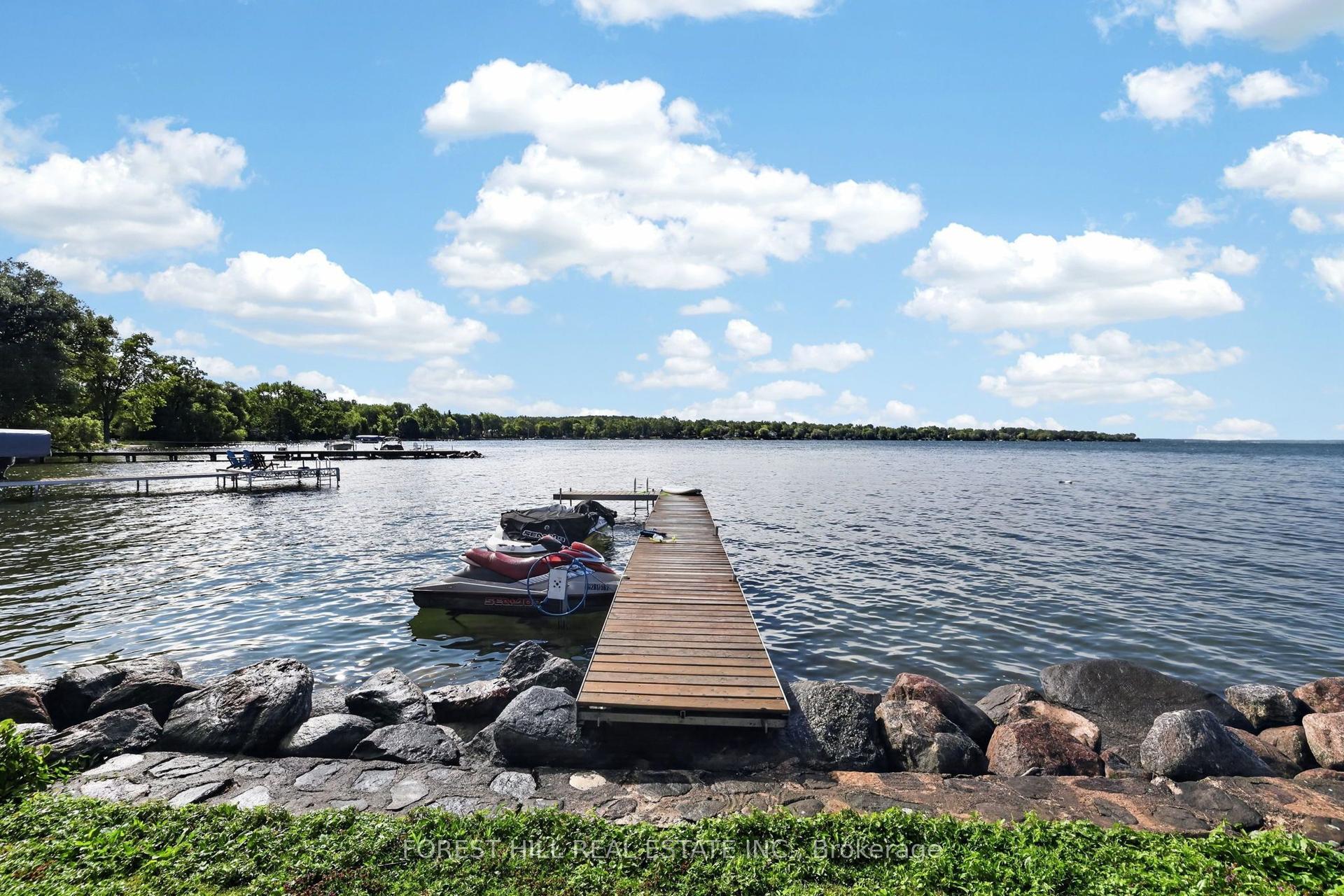 9 Tikvah Circle, Georgina — Detached for sale, photo 1