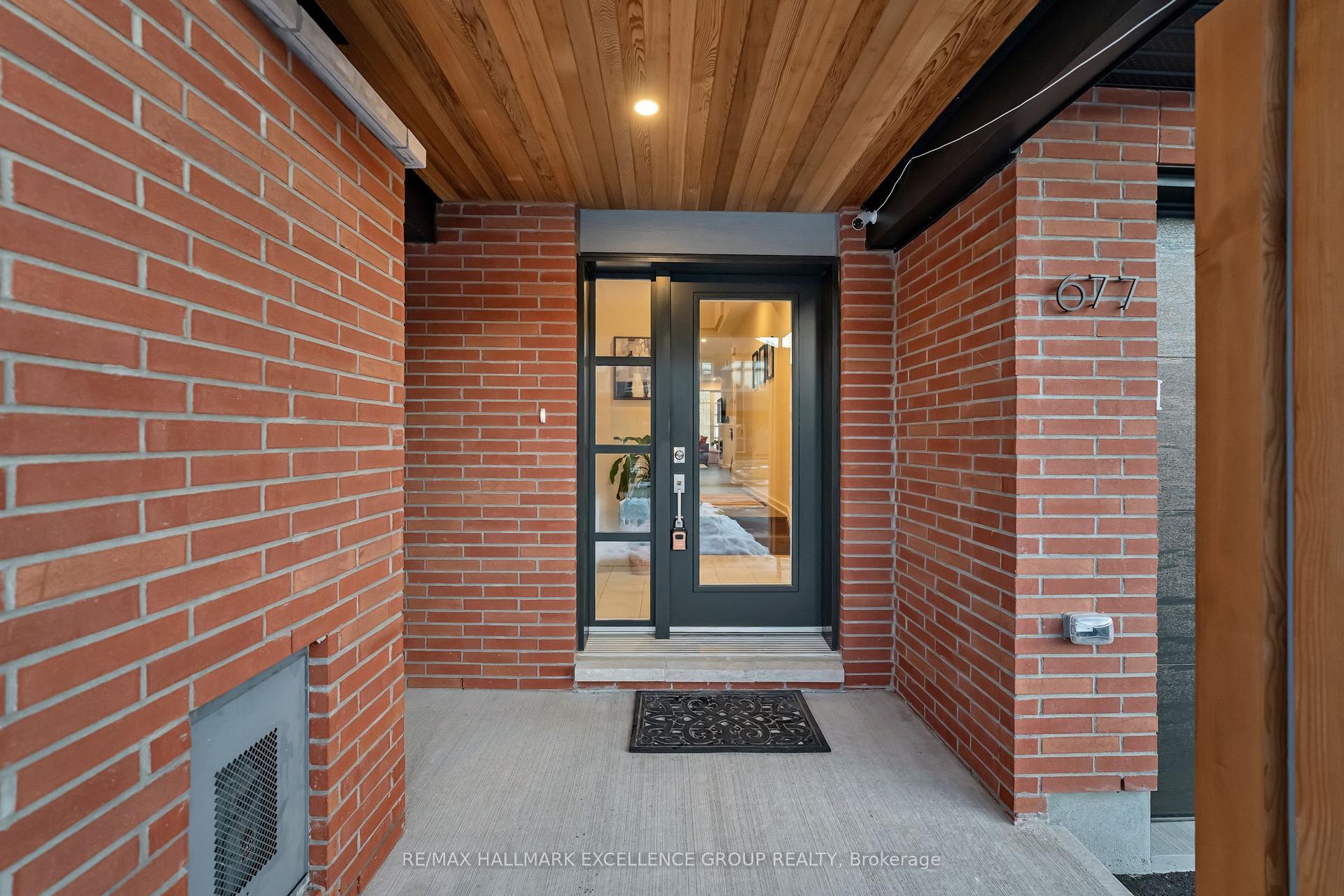 677 Honeydew Street — photo 1