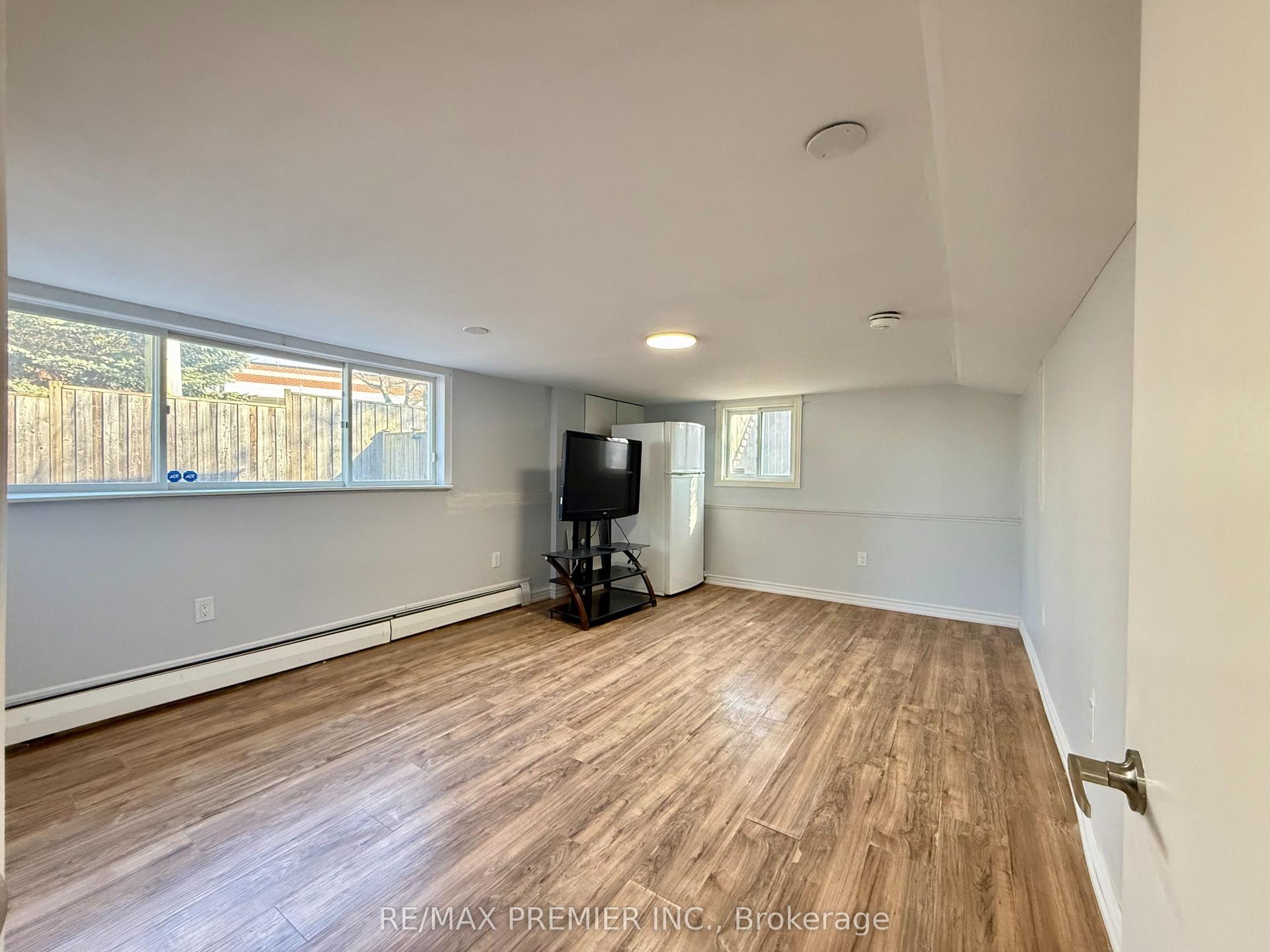 288 Scott Street Lower #Lower, St. Catharines — Detached for lease, photo 1