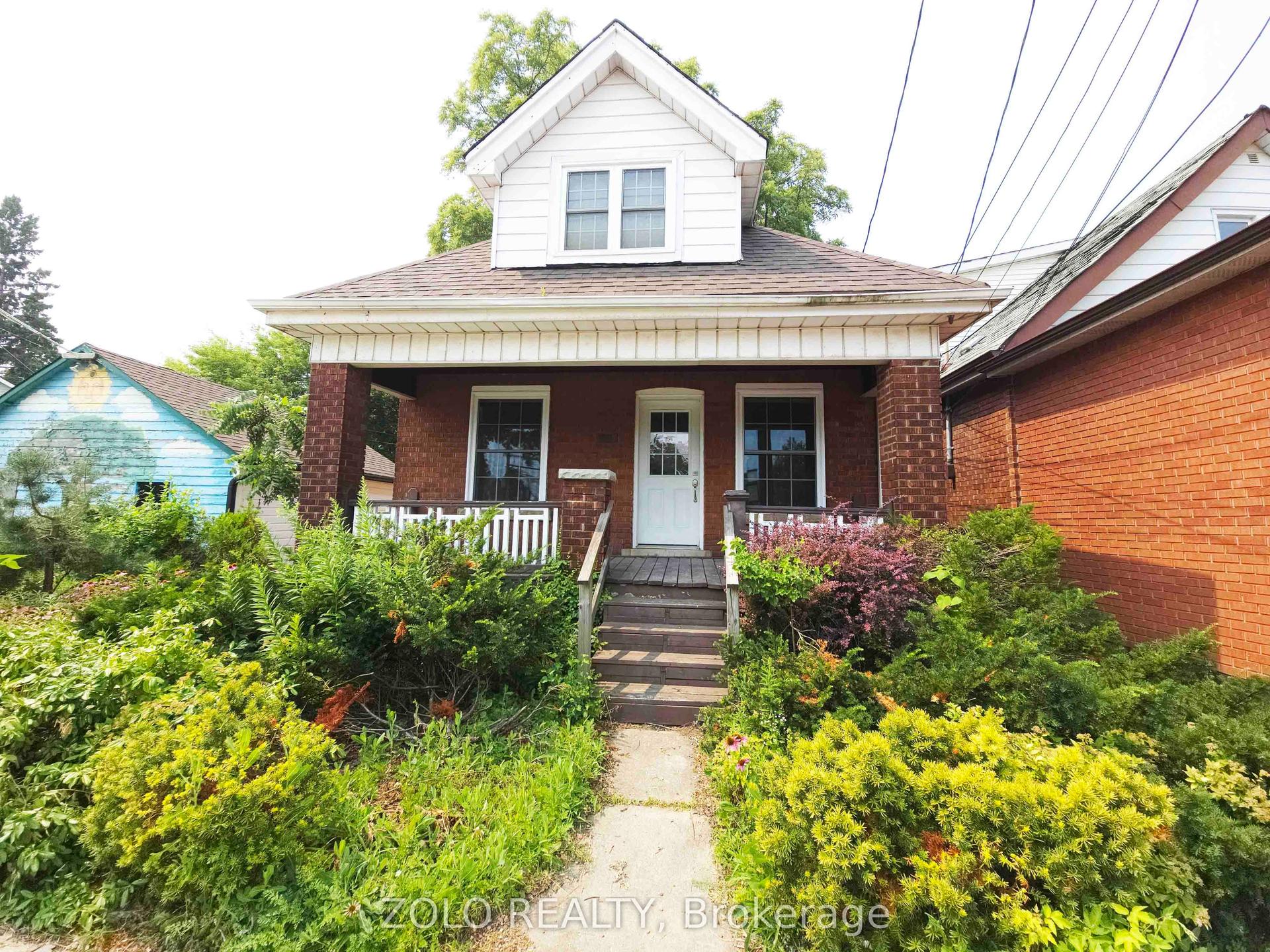 1504 King Street E — photo 1