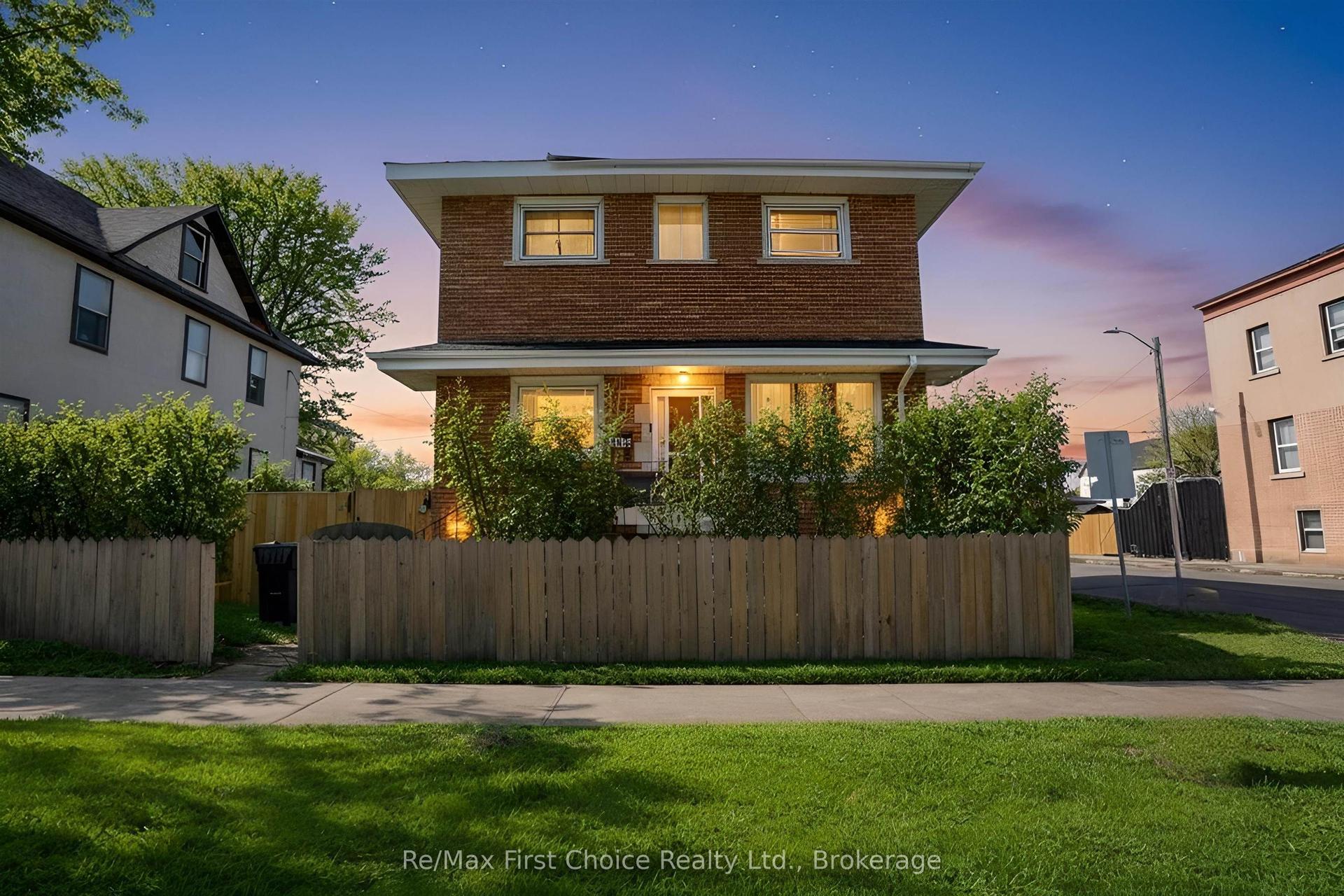 138 Rowand Street, Thunder Bay — Detached for sale, photo 1