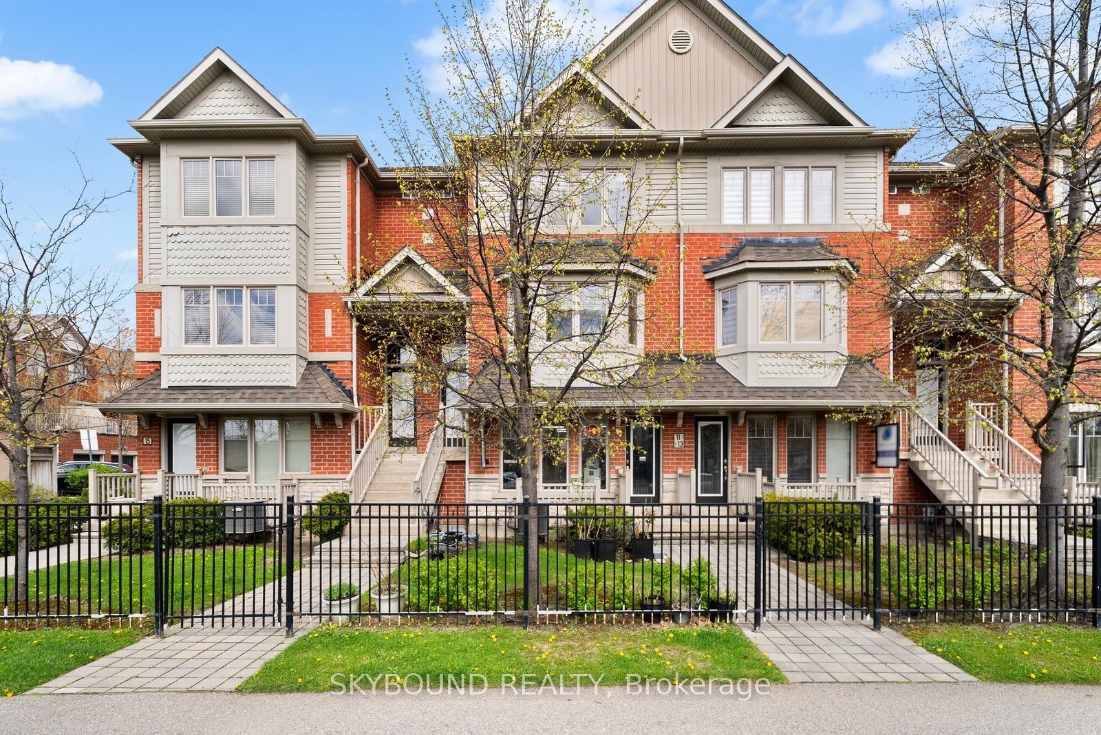 3375 Thomas Street 13 #13, 14 — photo 1