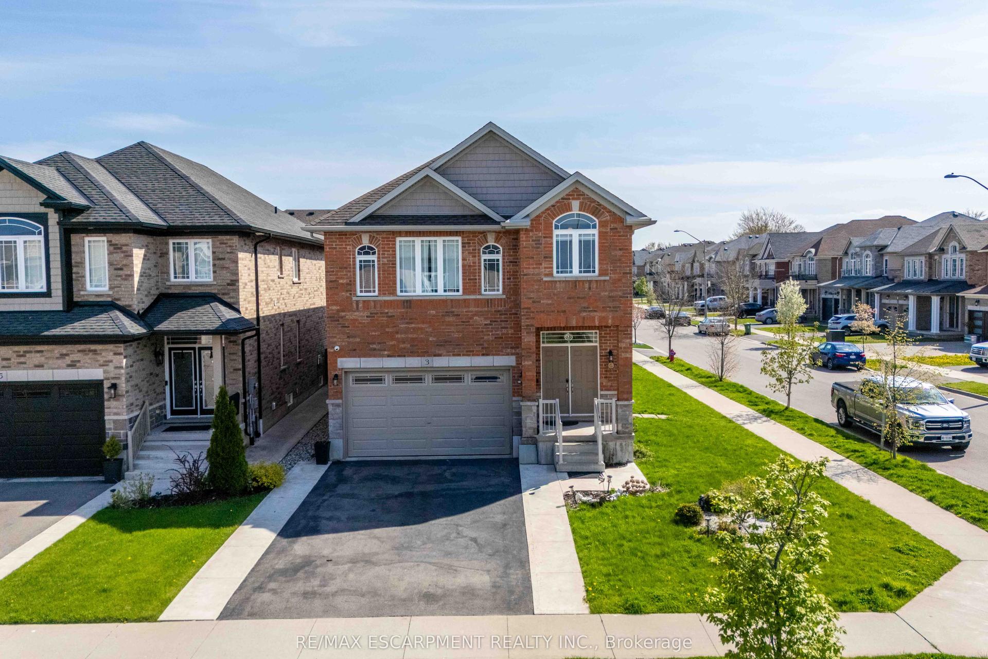 3 NARBONNE Crescent, Hamilton — Detached for sale, photo 1