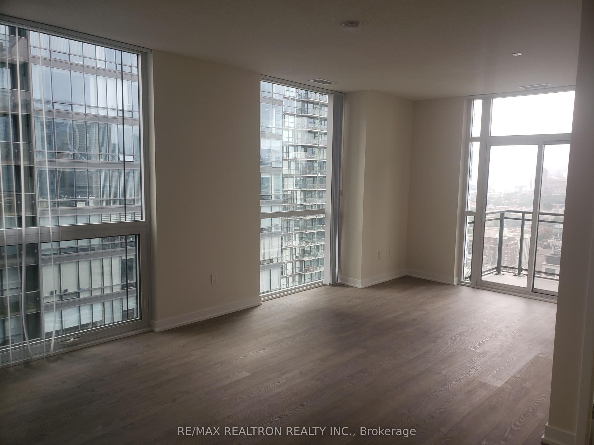 99 John Street 2307 #2307, Toronto — Condo for sale, photo 1