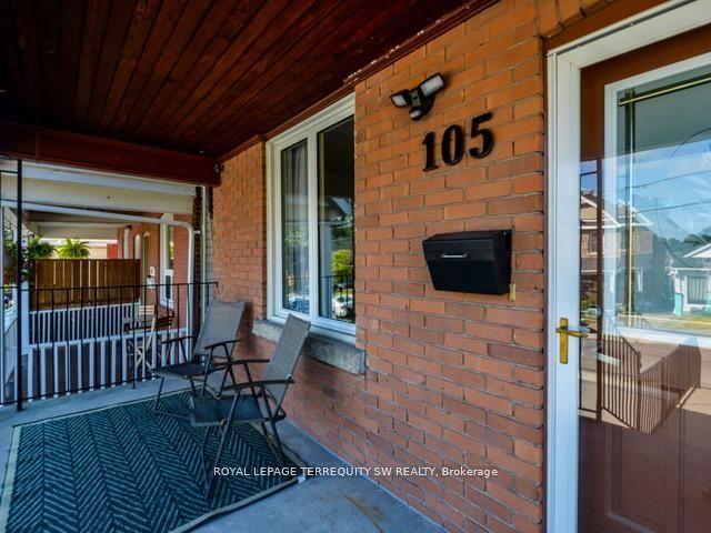 105 Barker Avenue — photo 1