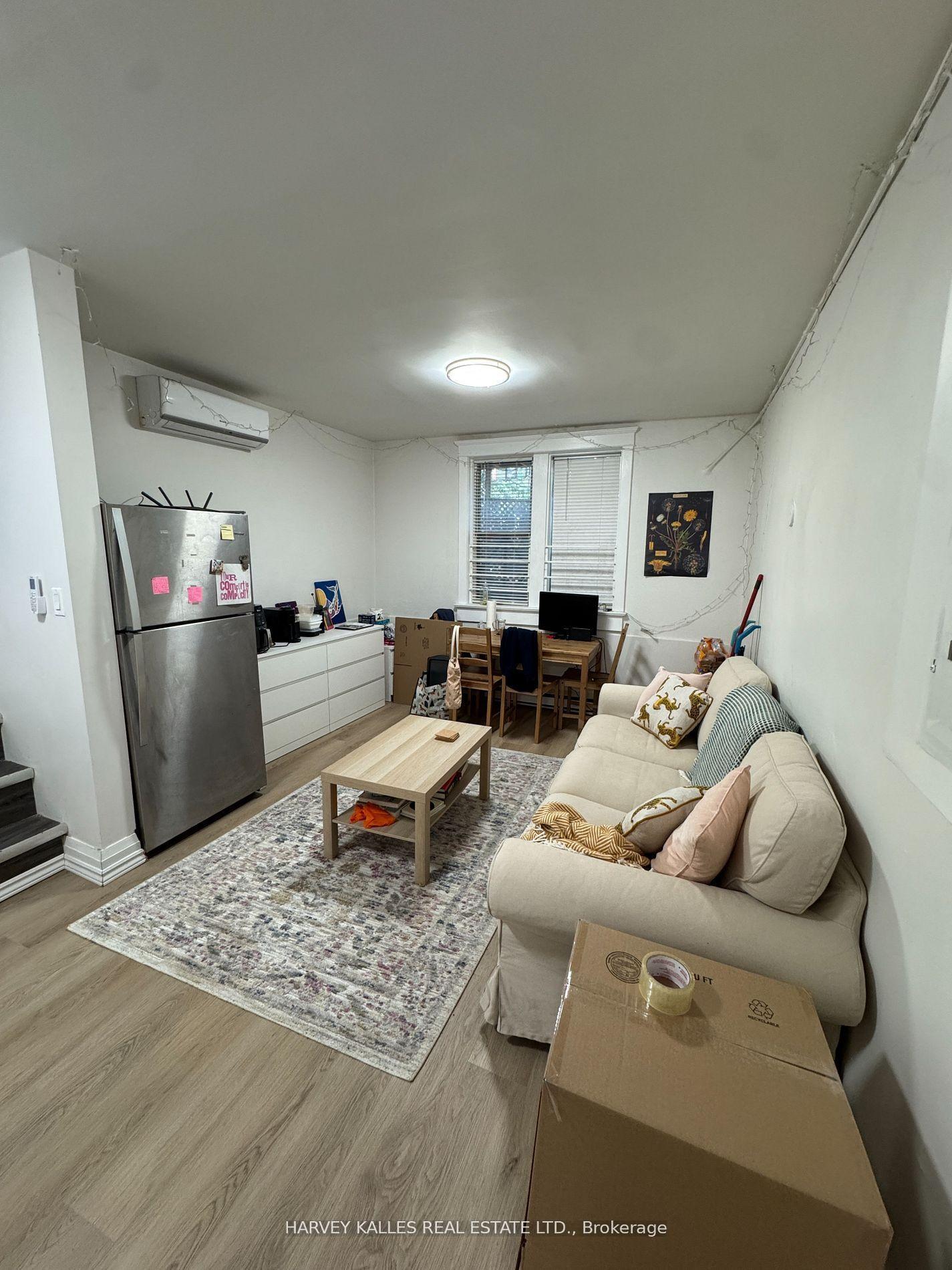 1065 Bathurst Street 2 #2 — photo 1
