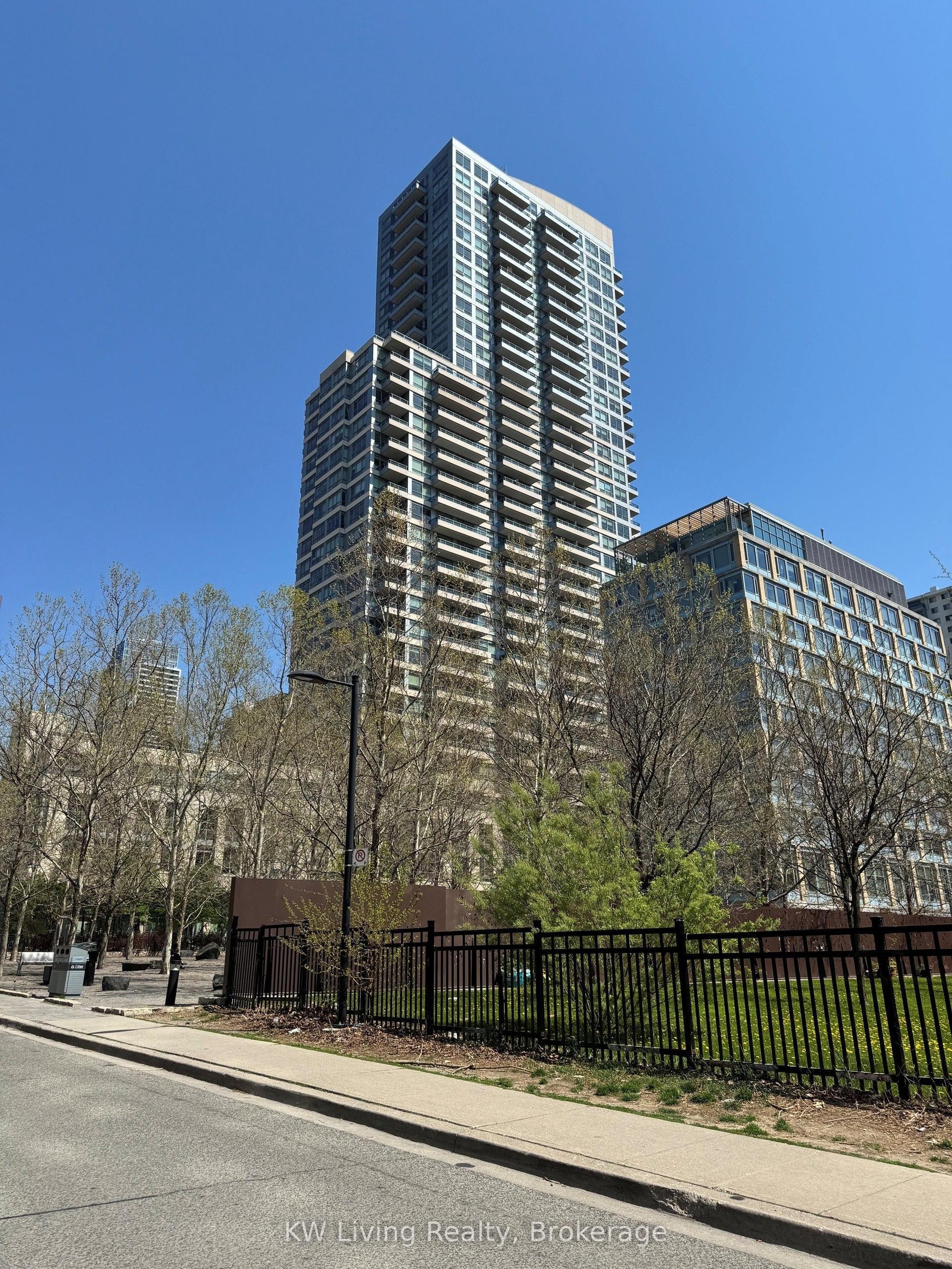 500 Sherbourne Street 1010 #1010 — photo 1