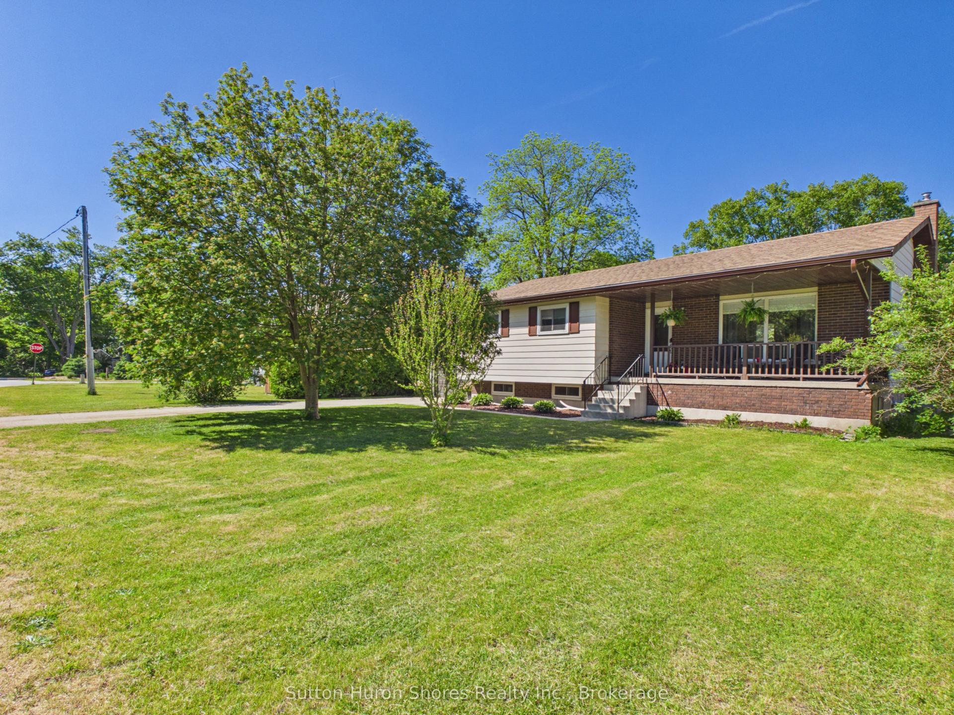336 Lansdowne Street, Saugeen Shores — Detached for sale, photo 1