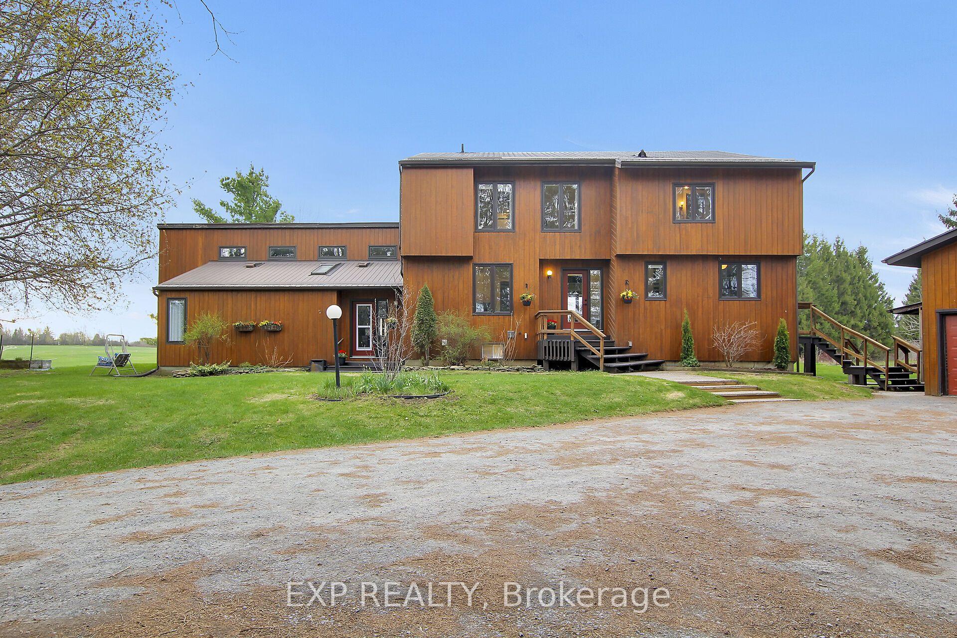 3215 APPLETON Side Road — photo 1