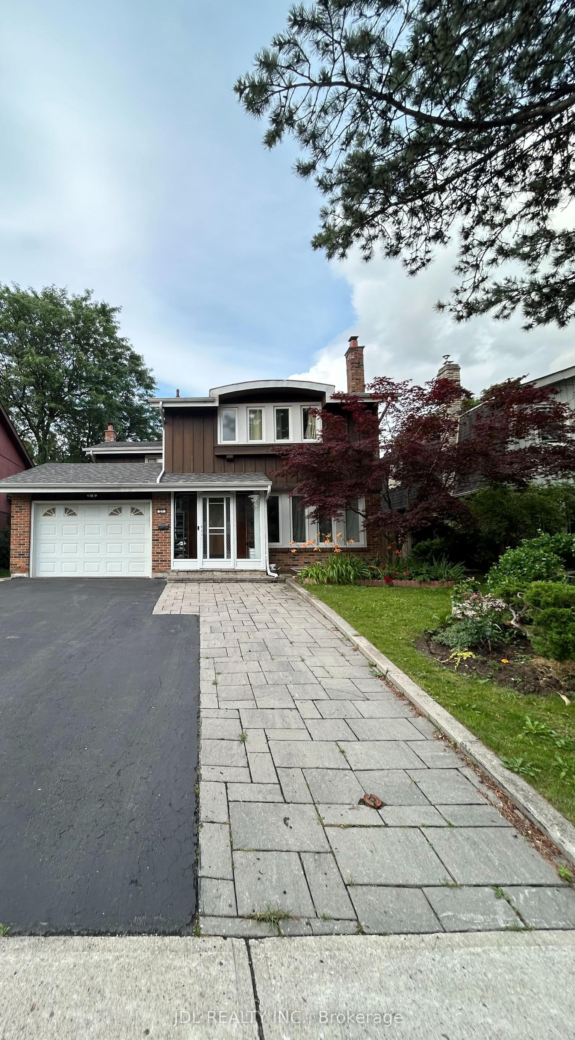 27 Macklingate Ct Court Three-Bedroom Bsmt #Three-Bedroom Bsmt, Toronto — Detached for lease, photo 1